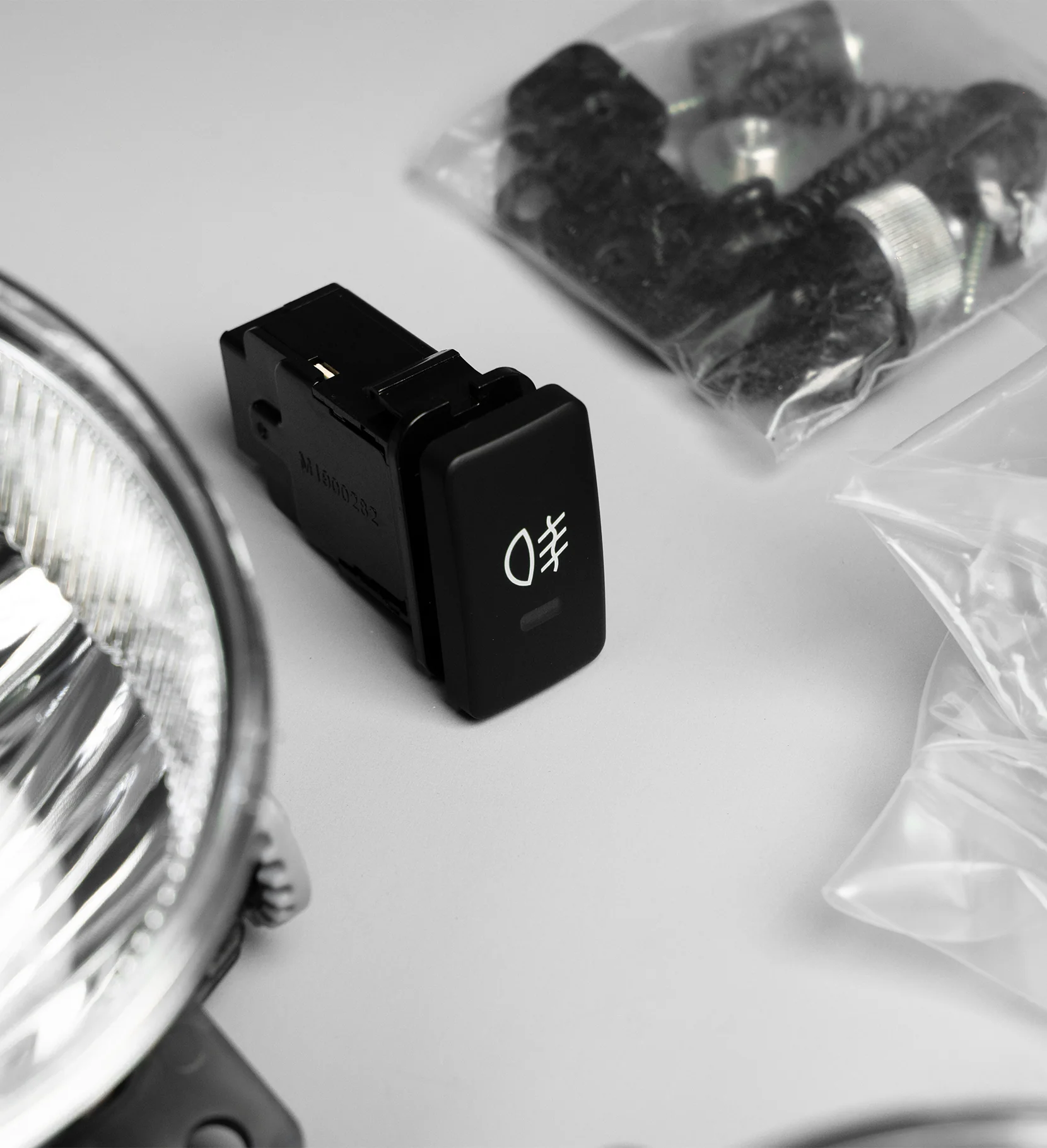 004, 078 Halogen Fog Lamp Kit - SKU MCC-8008-004078FOG - Image 3