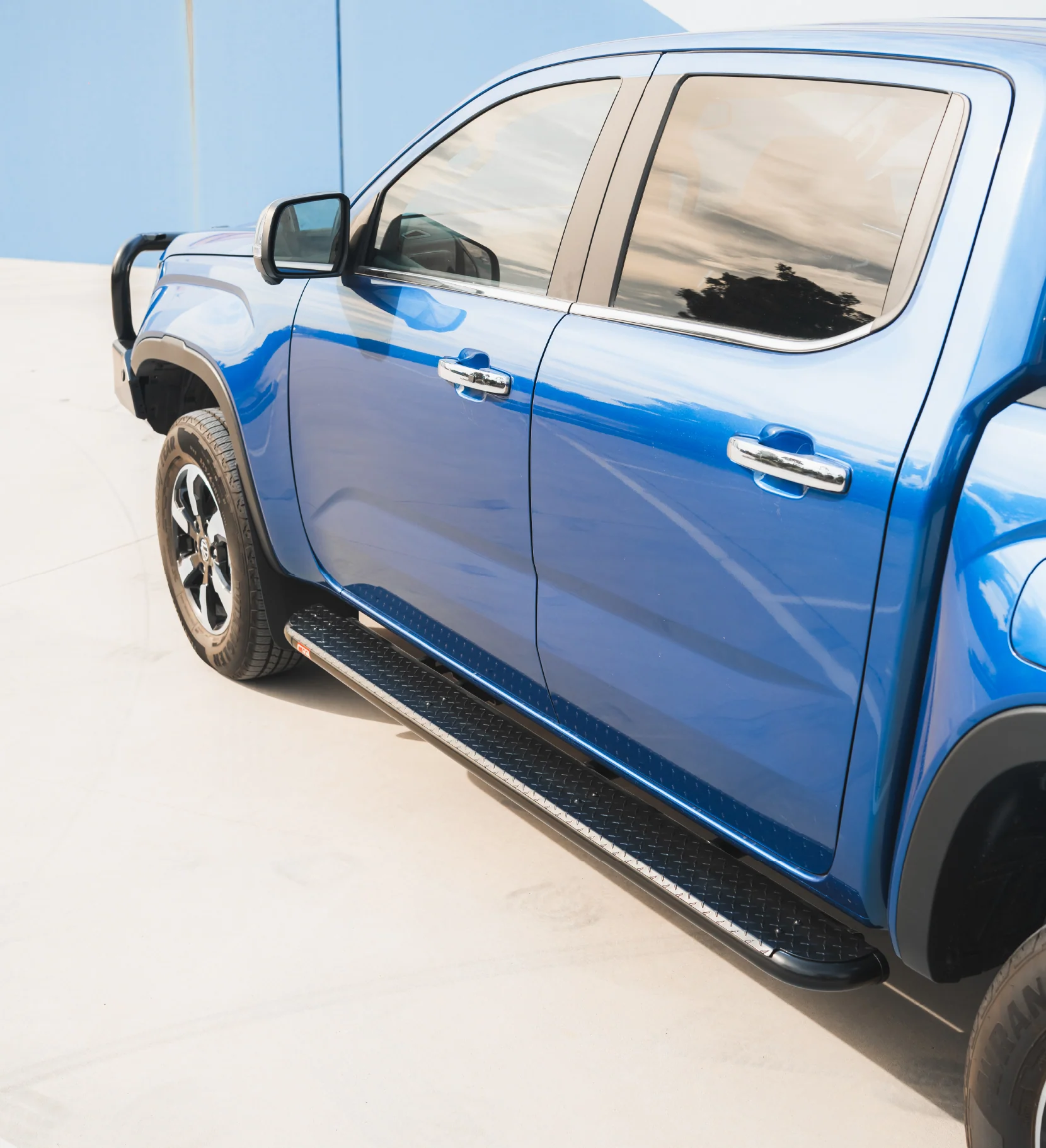 All-New Amarok 2023-On - 309BSBK All Black Side Step Package - SKU MCC-04002-309BSBK - Image 2