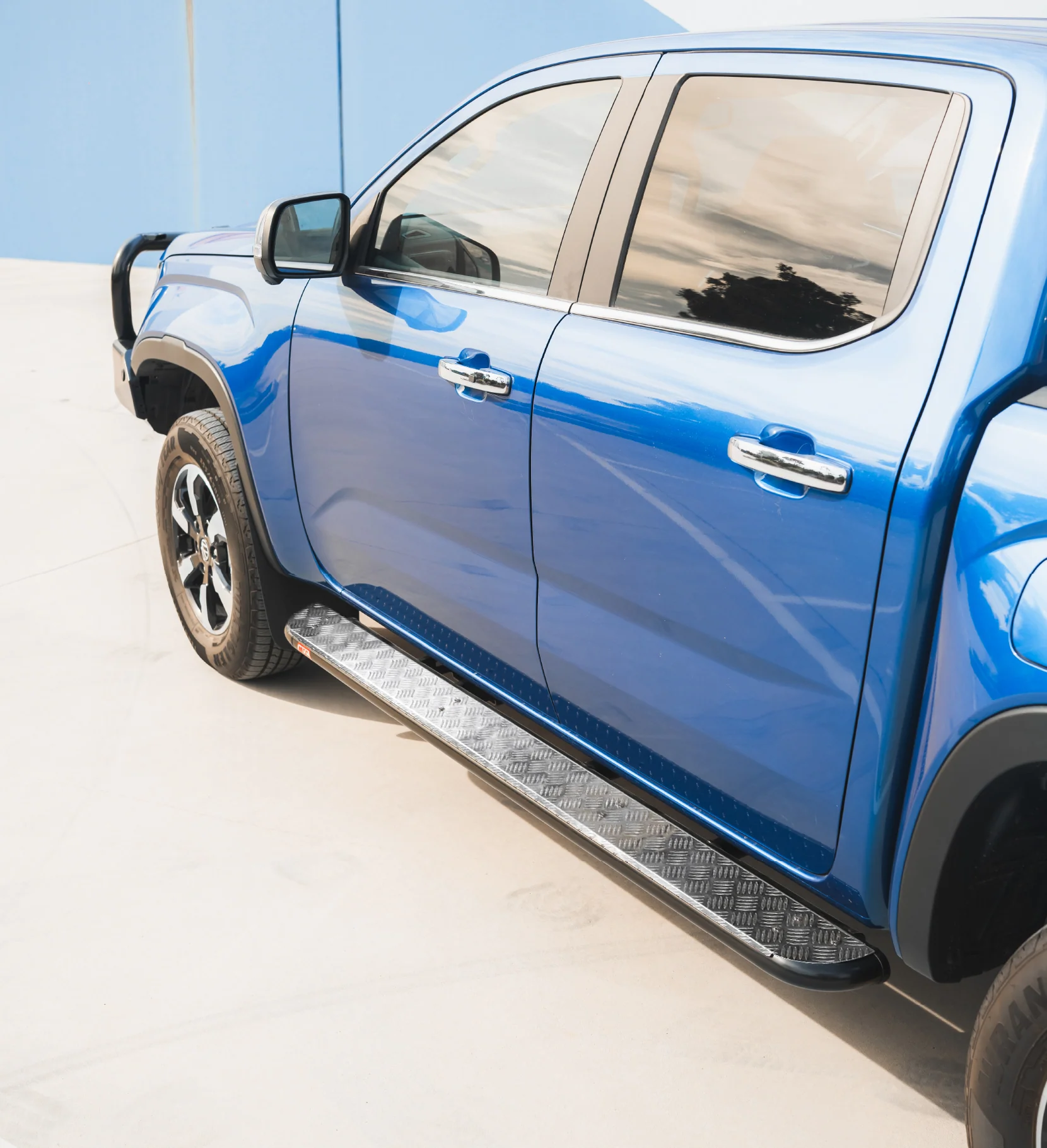 All-New Amarok 2023-On - 309SBK Side Step Package (Sand Black) - SKU MCC-04002-309SBS - Image 3