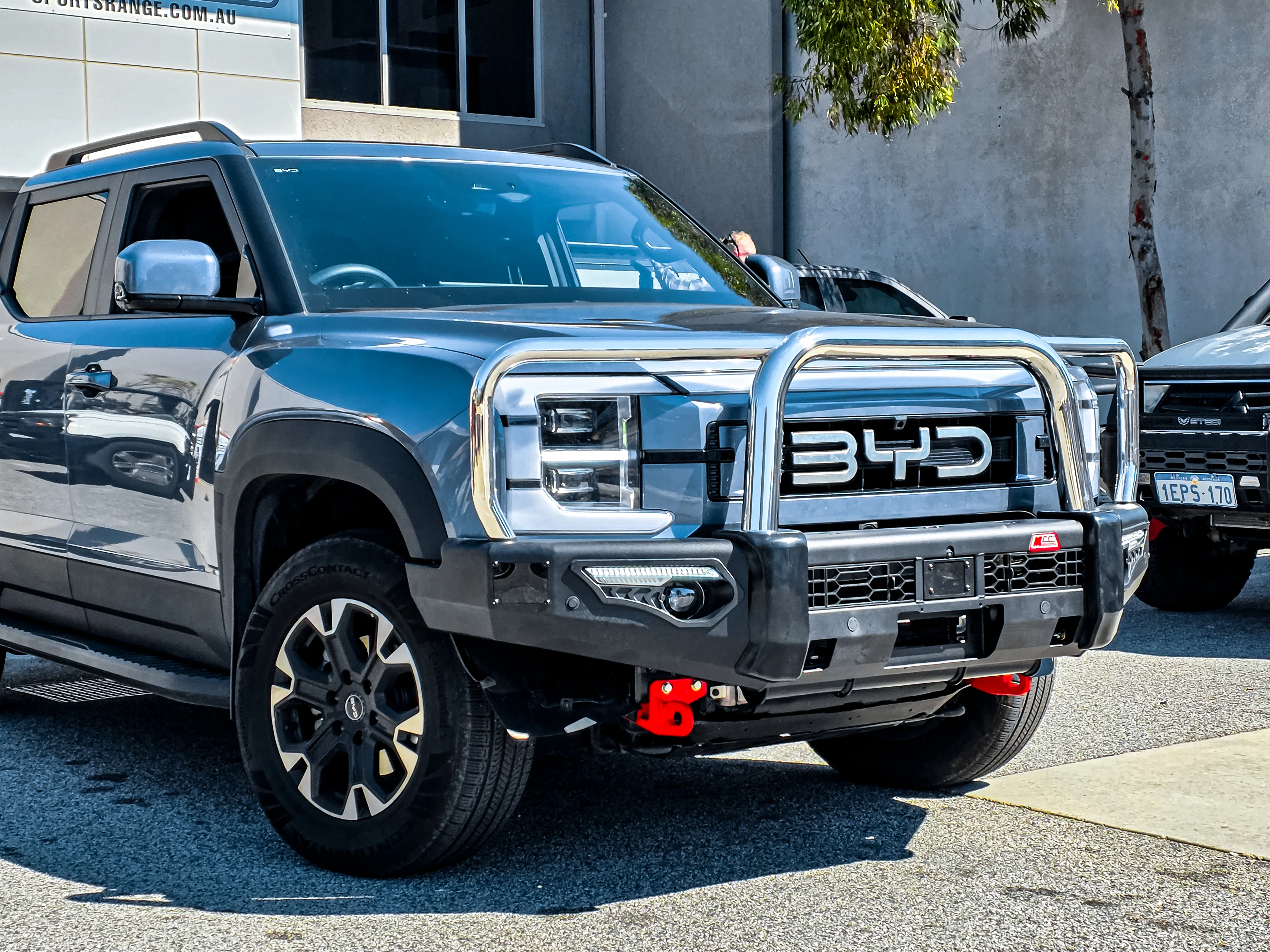 BYD Shark 6 2025-On 808-01 Phoenix Bull Bar Triple Stainless Loops Package (Sand Black) - Image 6