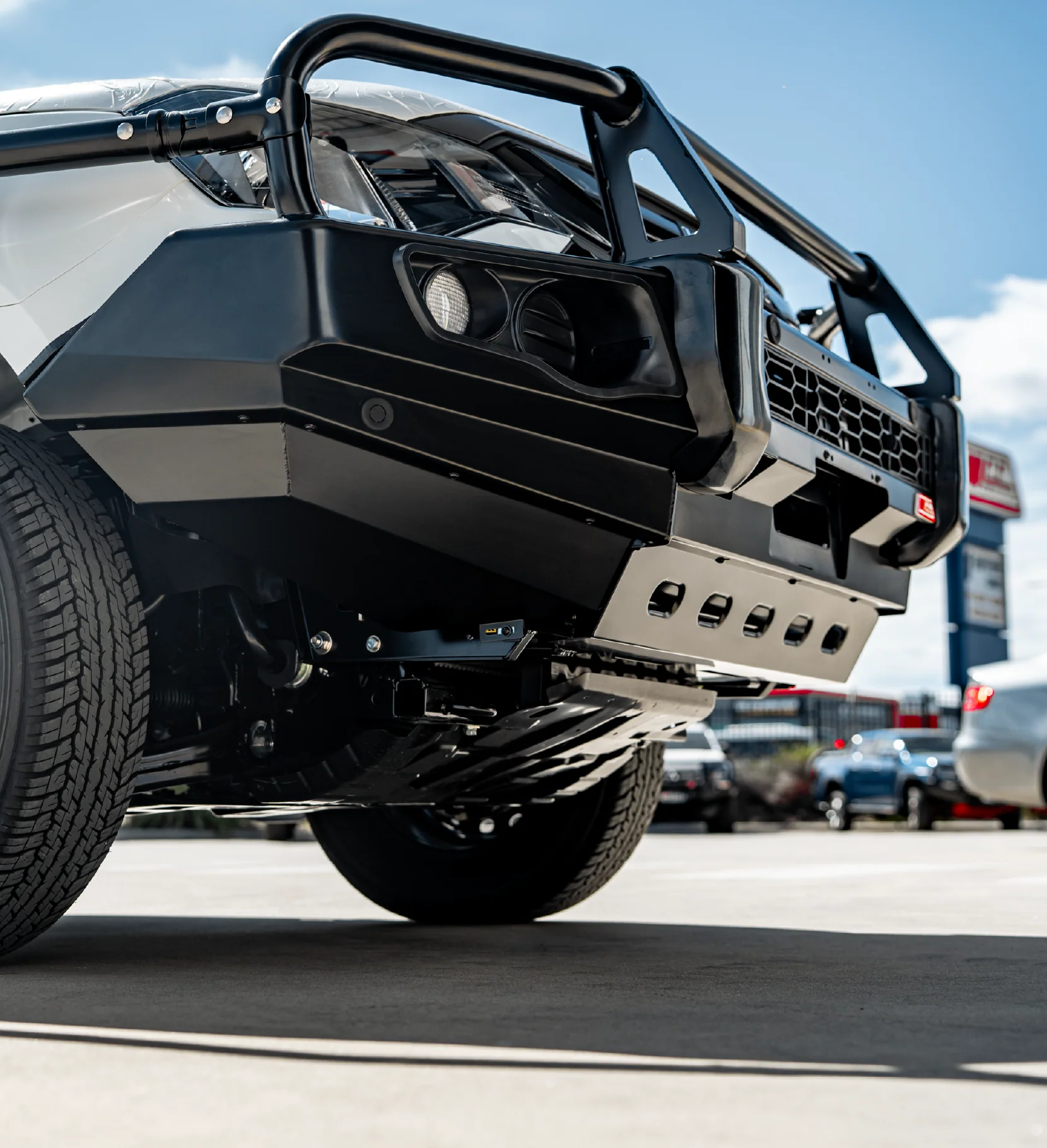 Dmax 2024-On (10/23) 707-02 Falcon Bull Bar Black A-Frame Package (No Foglight) - Image 5