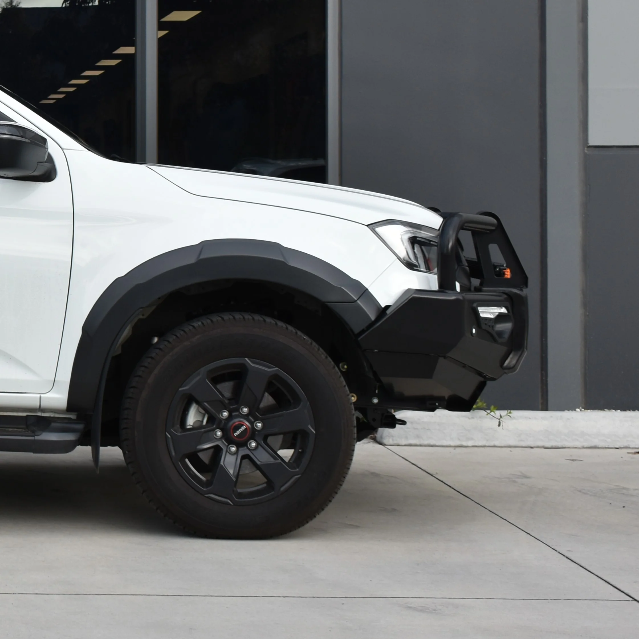 Dmax 2024-On (10/23) 808-02 Phoenix Bar A-Frame Package - Image 10