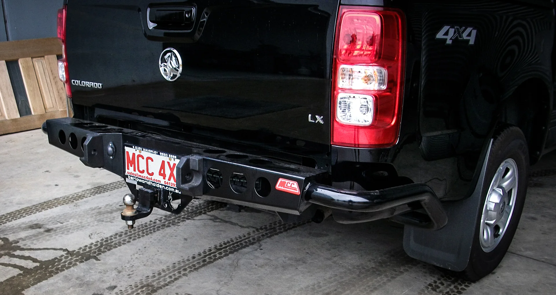 Dmax/Colorado RT RG 2012-2019 022-03 Jack Rear Bar with Chrome Step Plate Package - SKU MCC-08002-203SP - Image 3