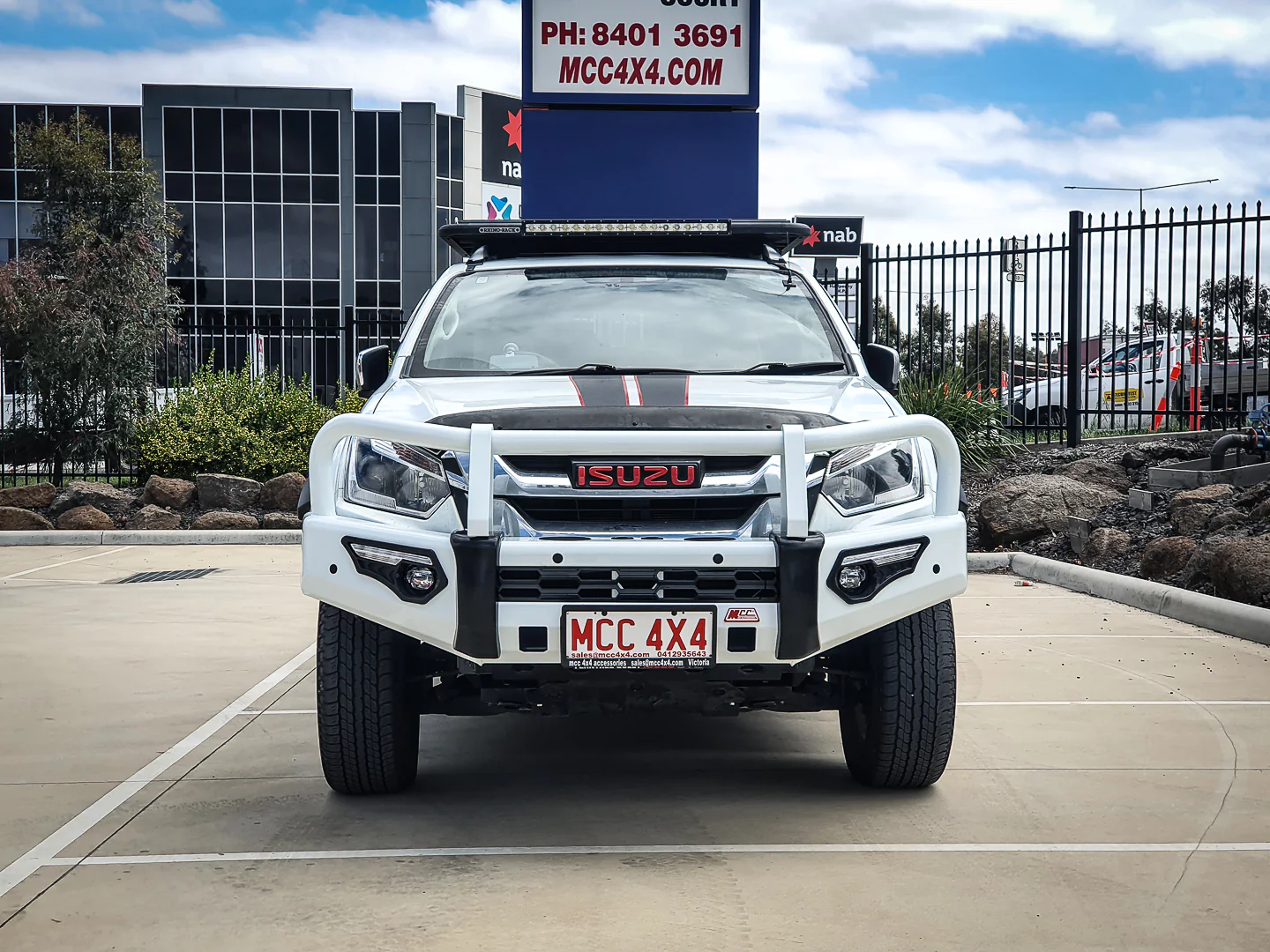 Dmax facelift 2017-2020 808-02 Phoenix Bar A-Frame Package - SKU MCC-08005-802 - Image 3
