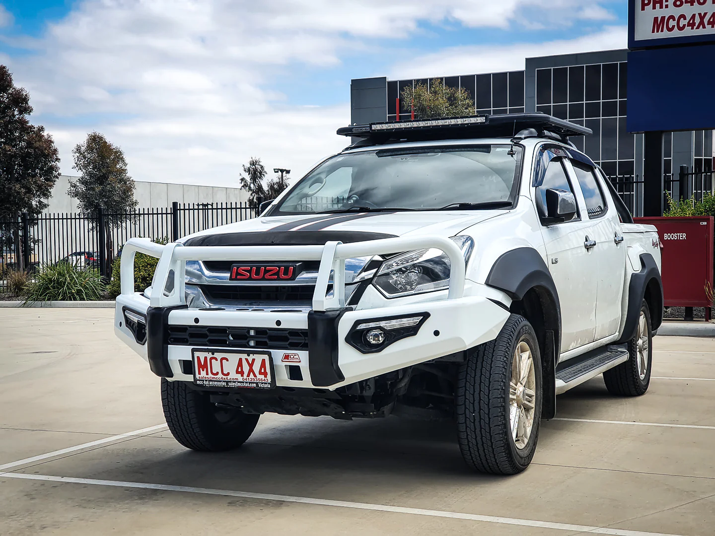 Dmax facelift 2017-2020 808-02 Phoenix Bar A-Frame Package - SKU MCC-08005-802 - Image 4