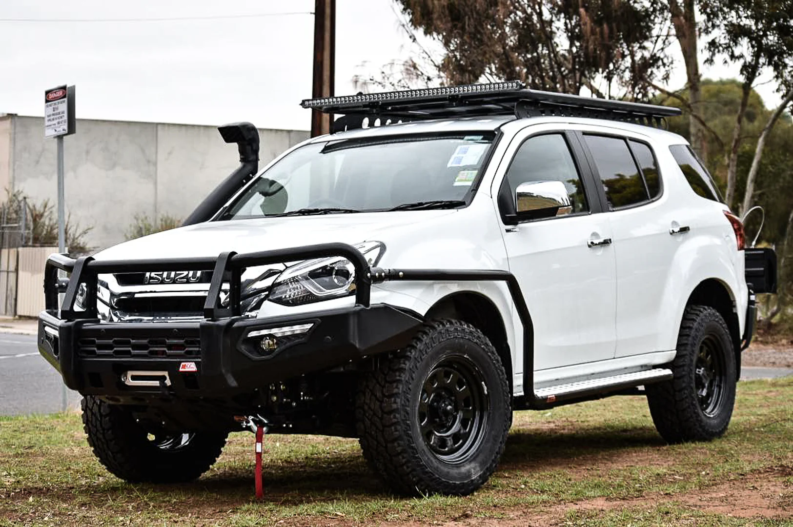 Dmax facelift 2017-2020 808-02 Phoenix Bar A-Frame Package - SKU MCC-08005-802 - Image 8