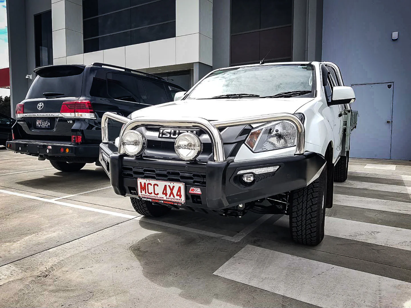 Dmax facelift 2017-2020 808-01 Phoenix Bull Bar Triple Stainless Loops Package - SKU MCC-08005-801 - Image 2