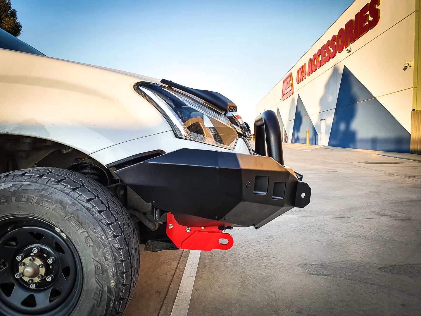 Dmax facelift 2017-2020 078-01SQSBL Rocker Bull Bar Single Sand Black Loop Package - SKU MCC-08005-7801SQSBL - Image 5