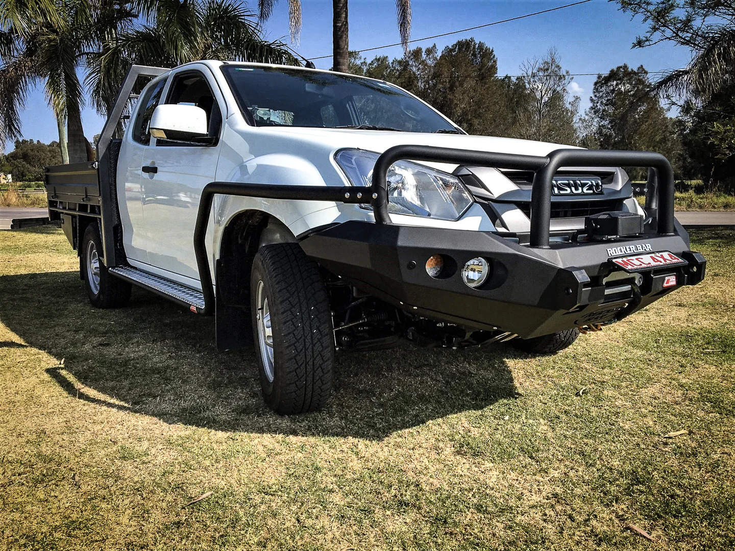 Dmax facelift 2017-2020 078-02SQ Rocker Bull Bar Triple Loops Package - SKU MCC-08005-7802SQ - Image 2