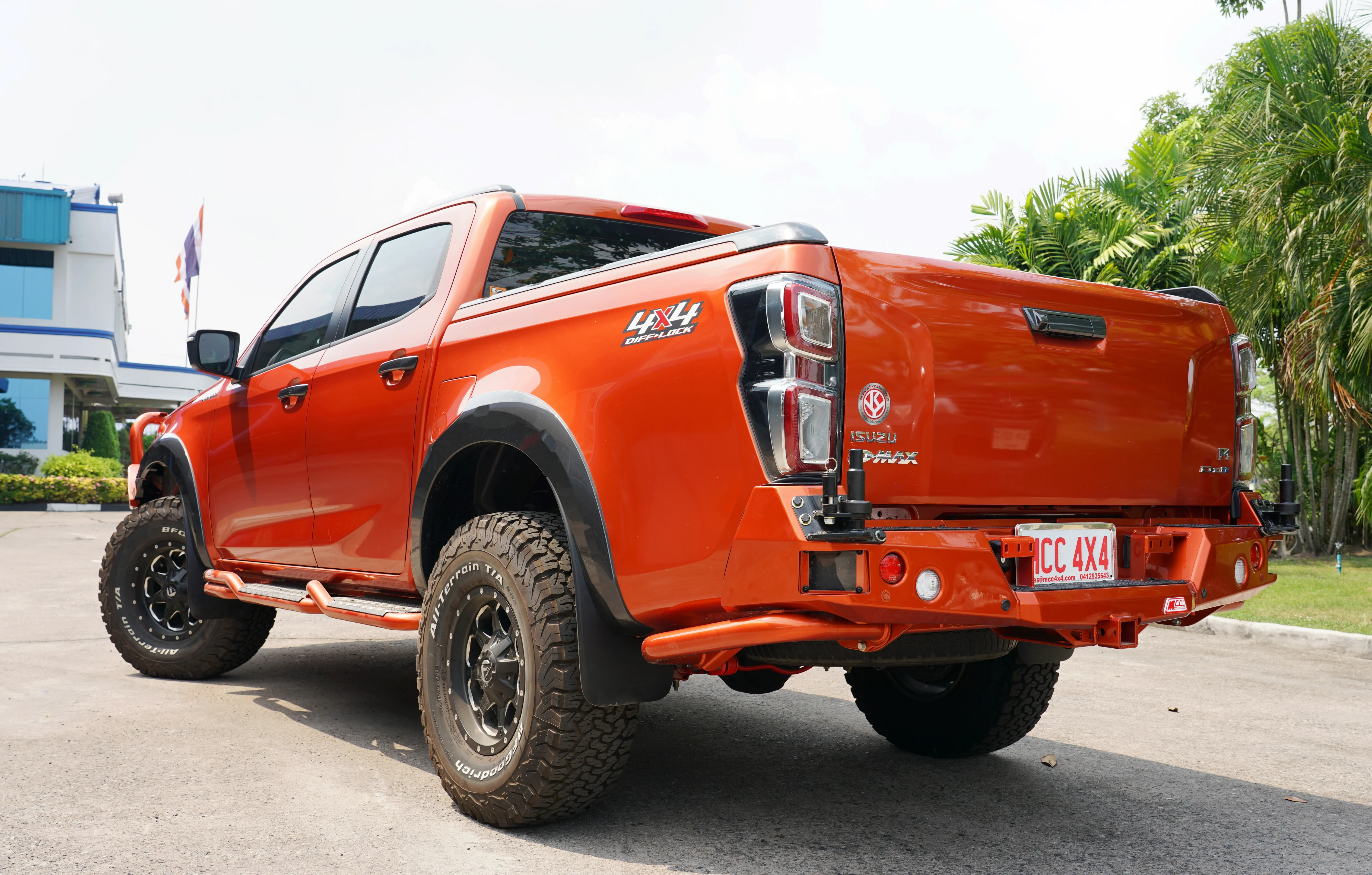 Dmax RG/BT50 TF 2020-Present 022-02 Rear Wheel Carrier Bar Only with Side Protection Package - SKU MCC-08007-202PRO - Image 2
