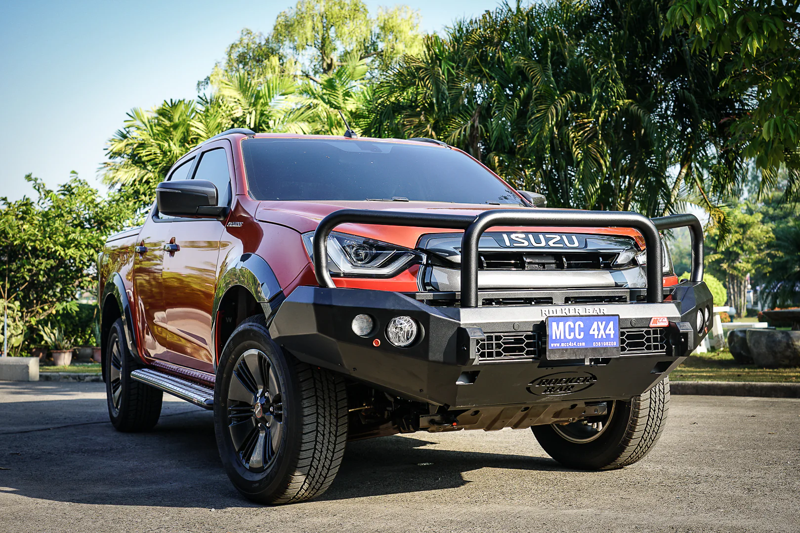 Dmax RG 2020-Present 078-02SQ Rocker Bull Bar Triple Loops Package - SKU MCC-08007-7802SQ - Image 3