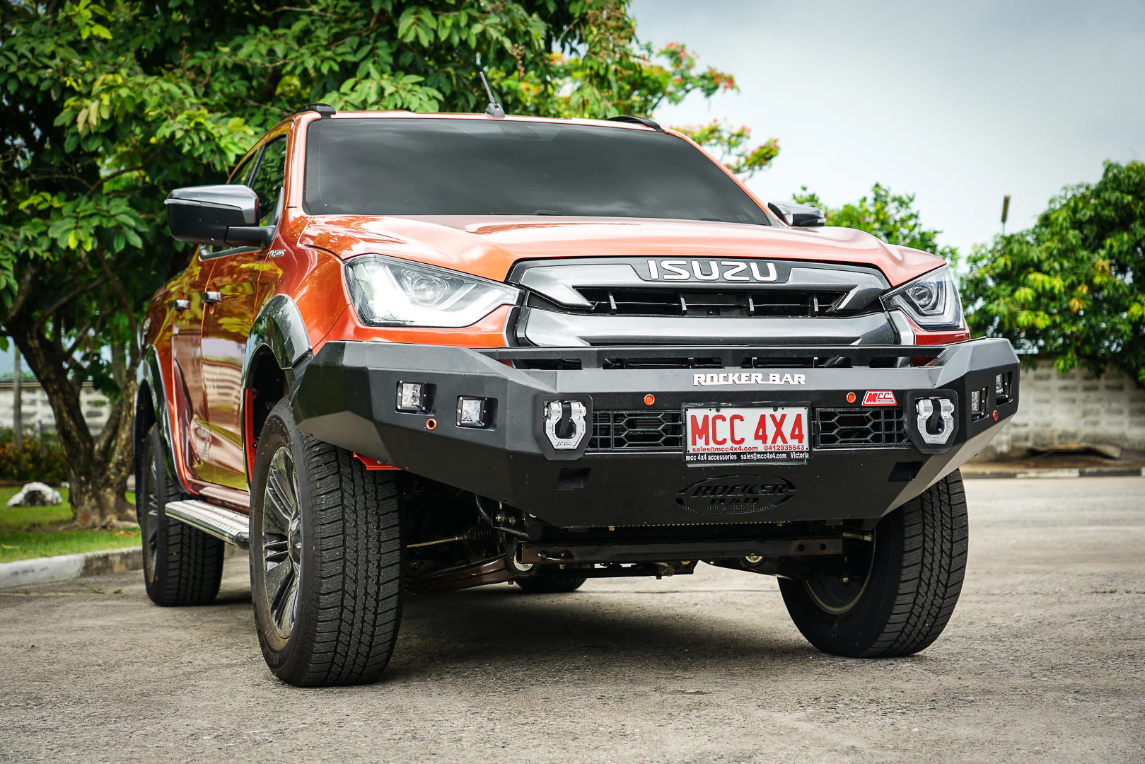 Dmax RG 2020-Present 078-01SQ Rocker Bull Bar No Loop Package - SKU MCC-08007-7801SQ - Image 3