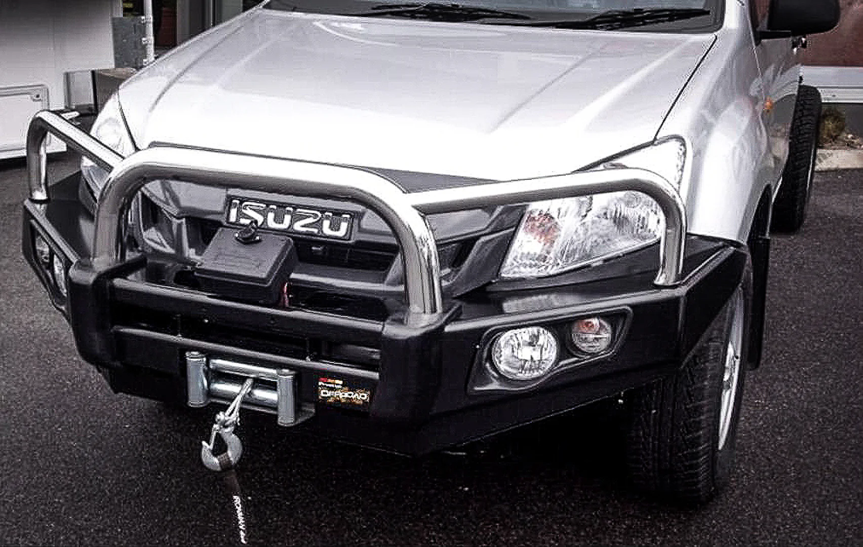 Dmax RT 2012-2016 707-01 Falcon Bull Bar Triple Stainless Loops Package (LED Foglight) - SKU MCC-08002-701FOGUP - Image 3