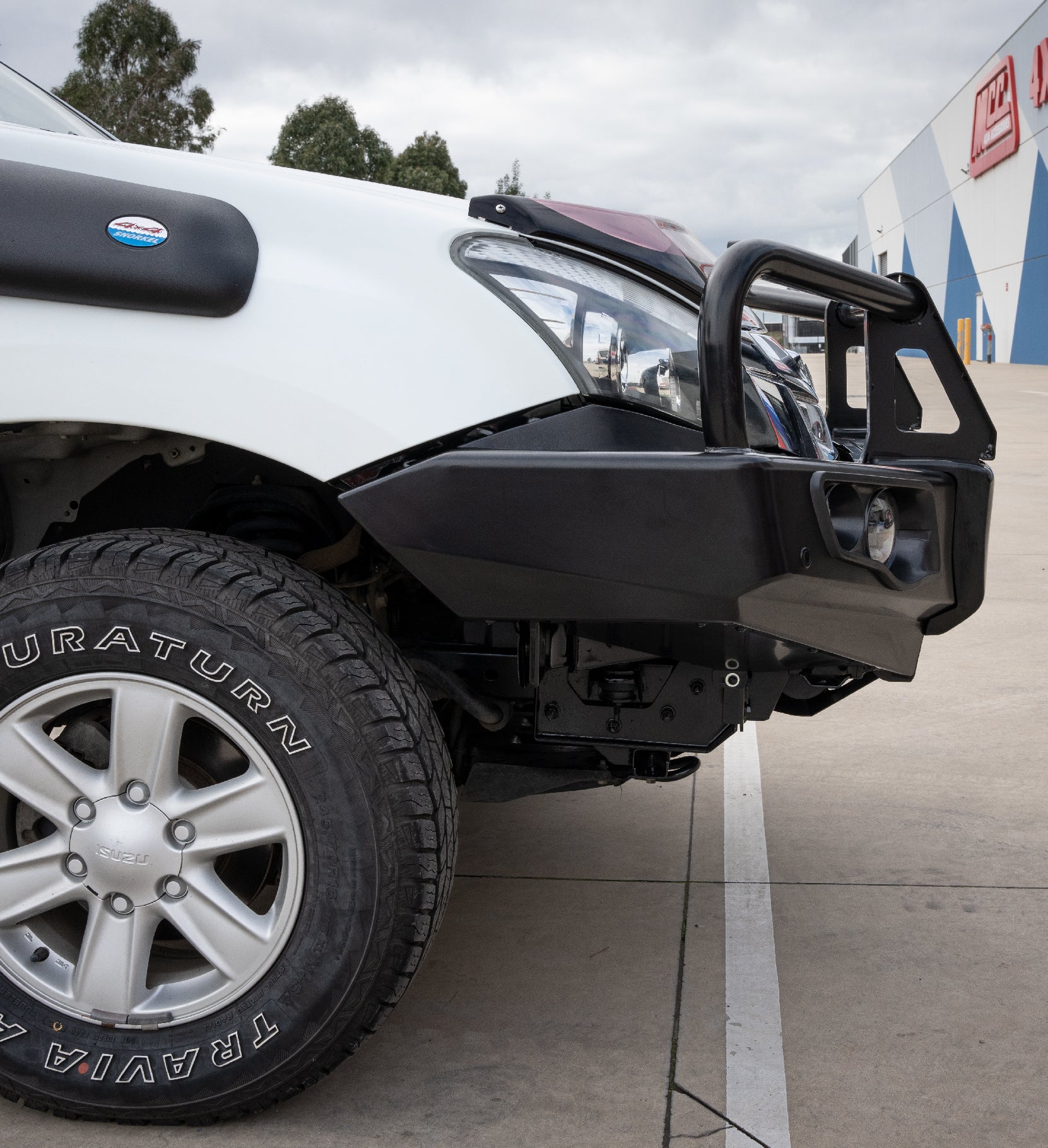 Dmax 2012-2016 2wd Low Rider 707-02 Falcon Bull Bar Black A-Frame Package (No Foglight) - SKU MCC-08004-702NUP - Image 6