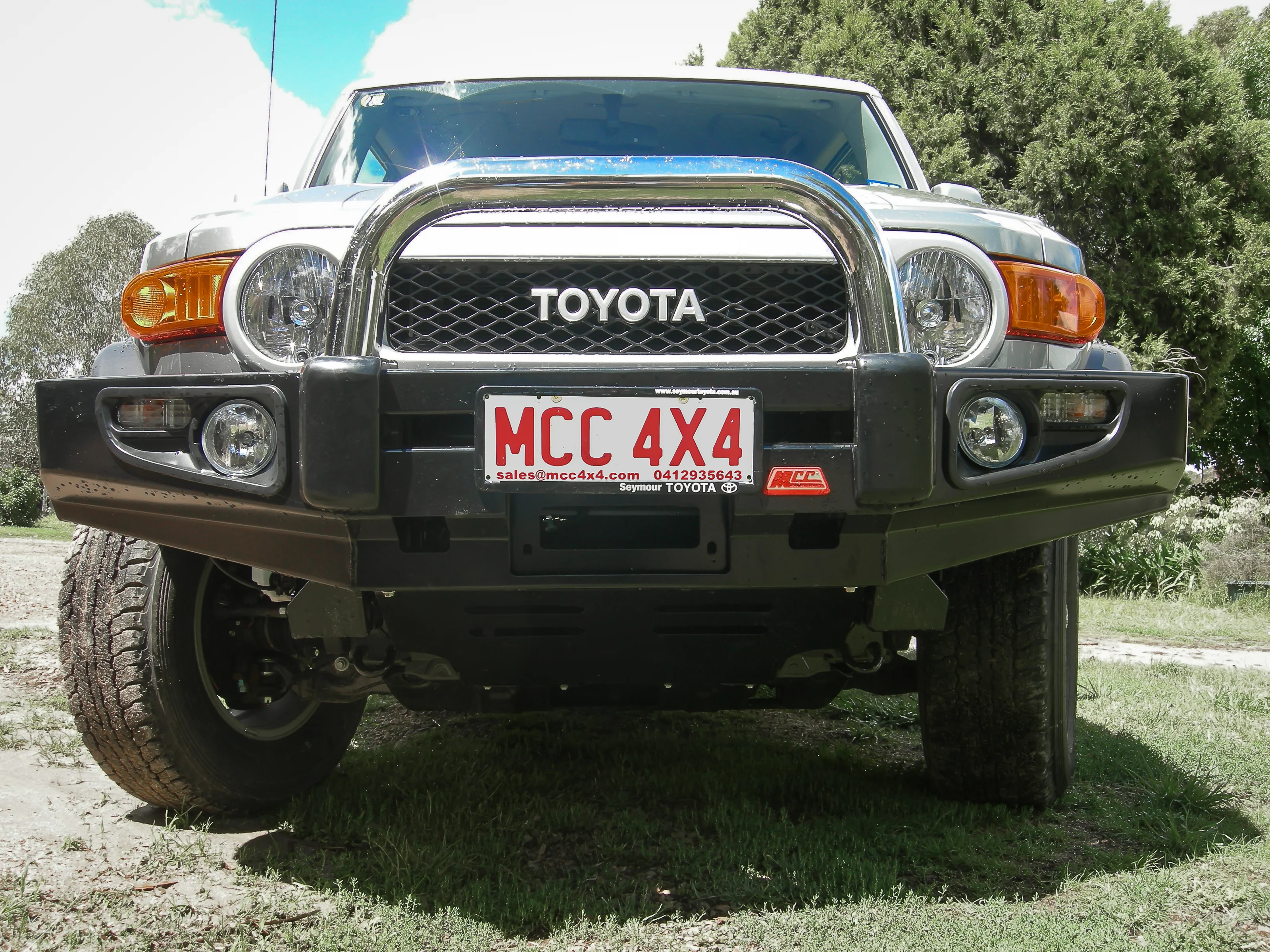FJ Cruiser XJ10 2006-2017 707-01 Falcon Bull Bar Single Black Loop Package (No Foglight) - SKU MCC-01012-701SBL - Image 3