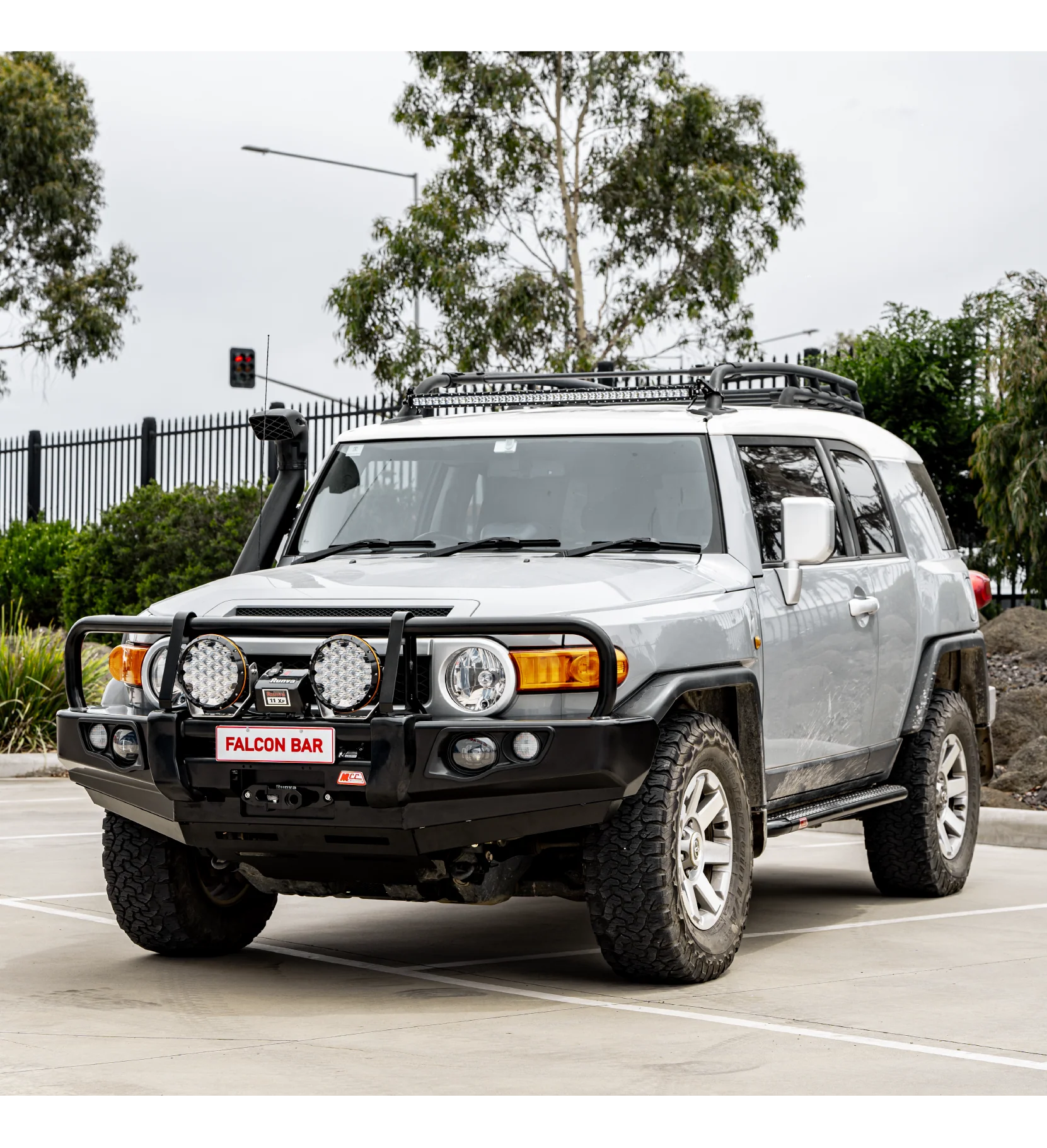 FJ Cruiser XJ10 2006-2017 707-02 Falcon Bull Bar Black A-Frame Package (LED Foglight) - SKU MCC-01012-702FOGUP - Image 4