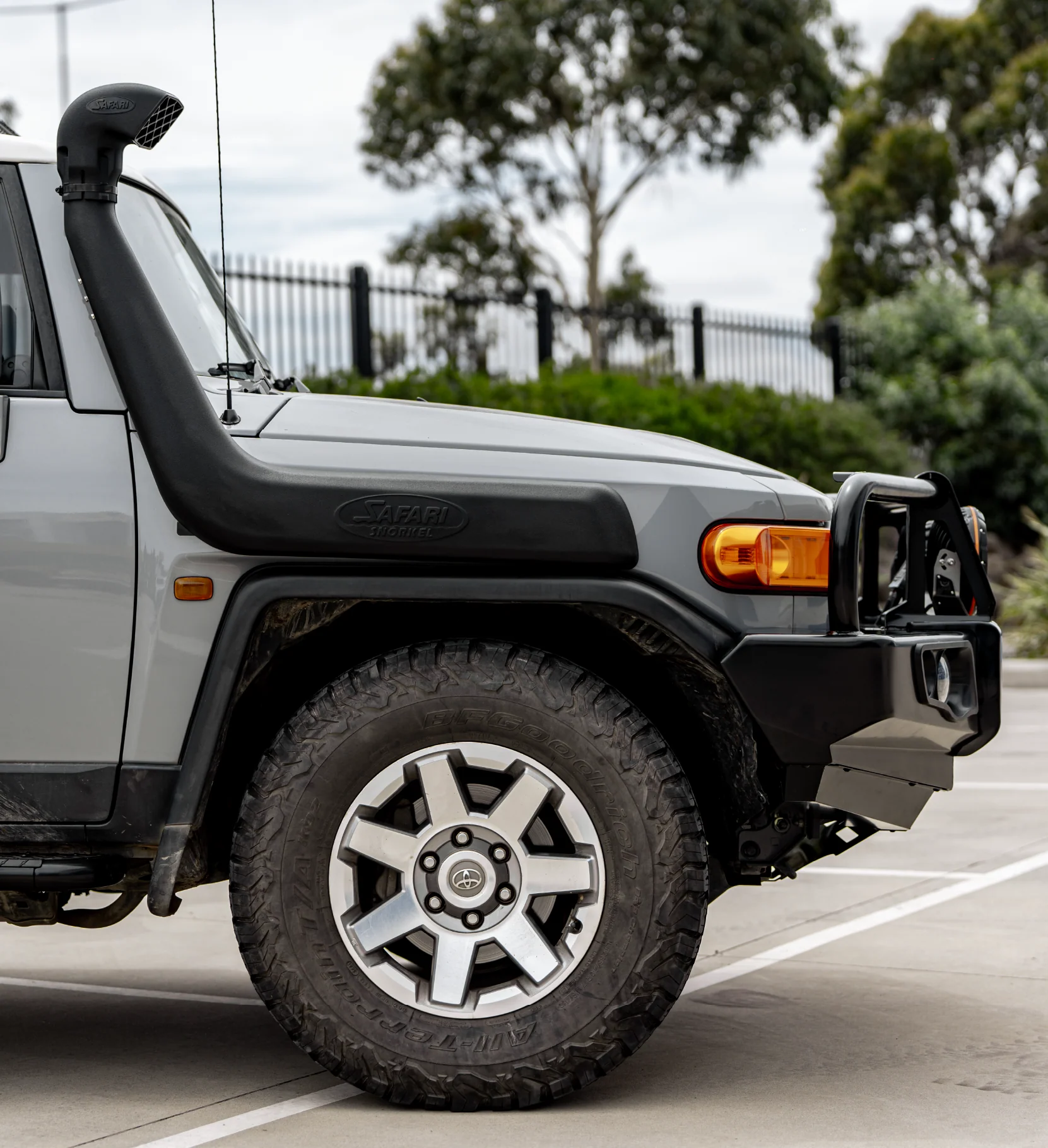 FJ Cruiser XJ10 2006-2017 707-02 Falcon Bull Bar Black A-Frame Package (LED Foglight) - SKU MCC-01012-702FOGUP - Image 6