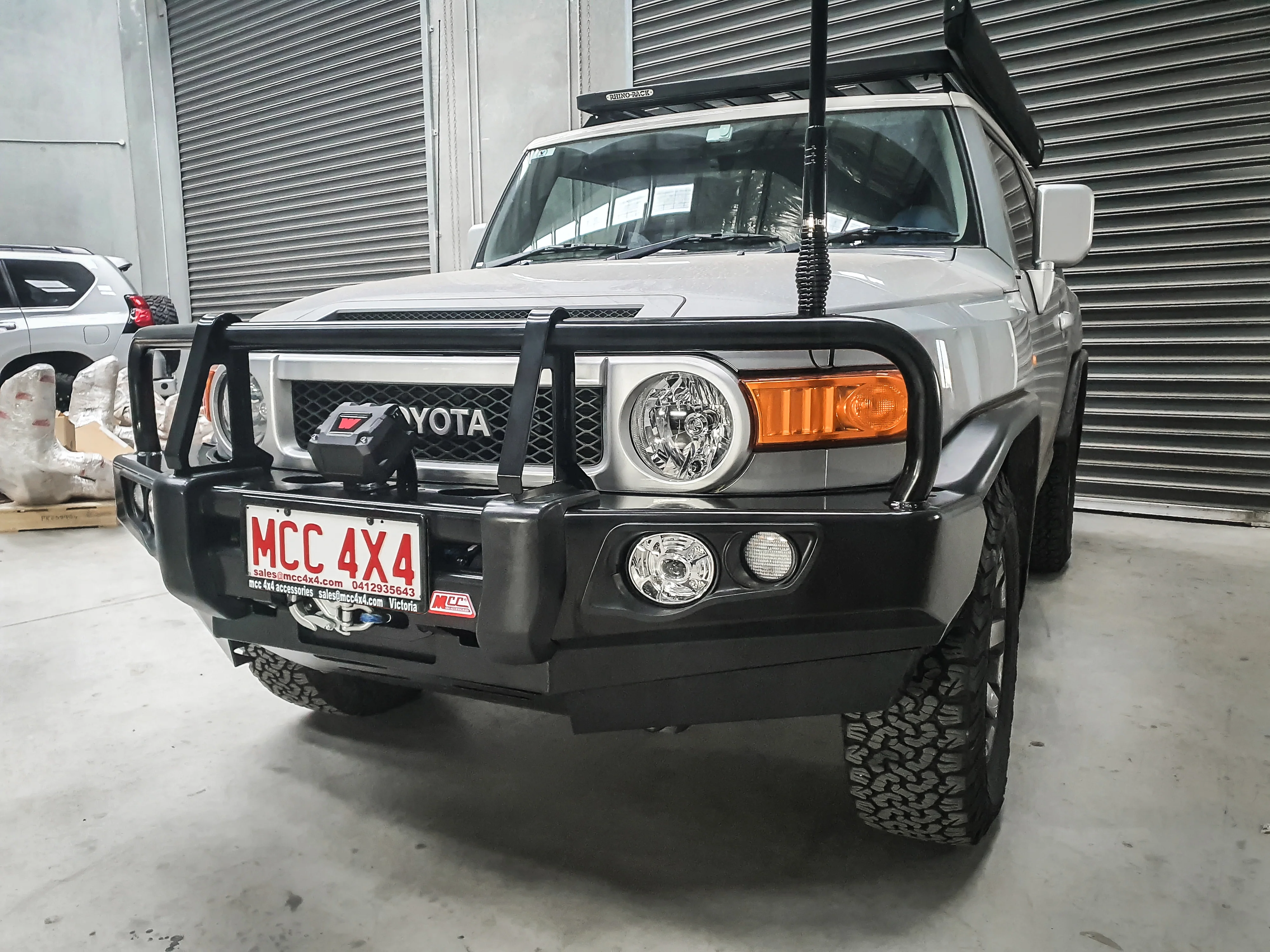 FJ Cruiser XJ10 2006-2017 707-02 Falcon Bull Bar Black A-Frame Package (LED Foglight) - SKU MCC-01012-702FOGUP - Image 9