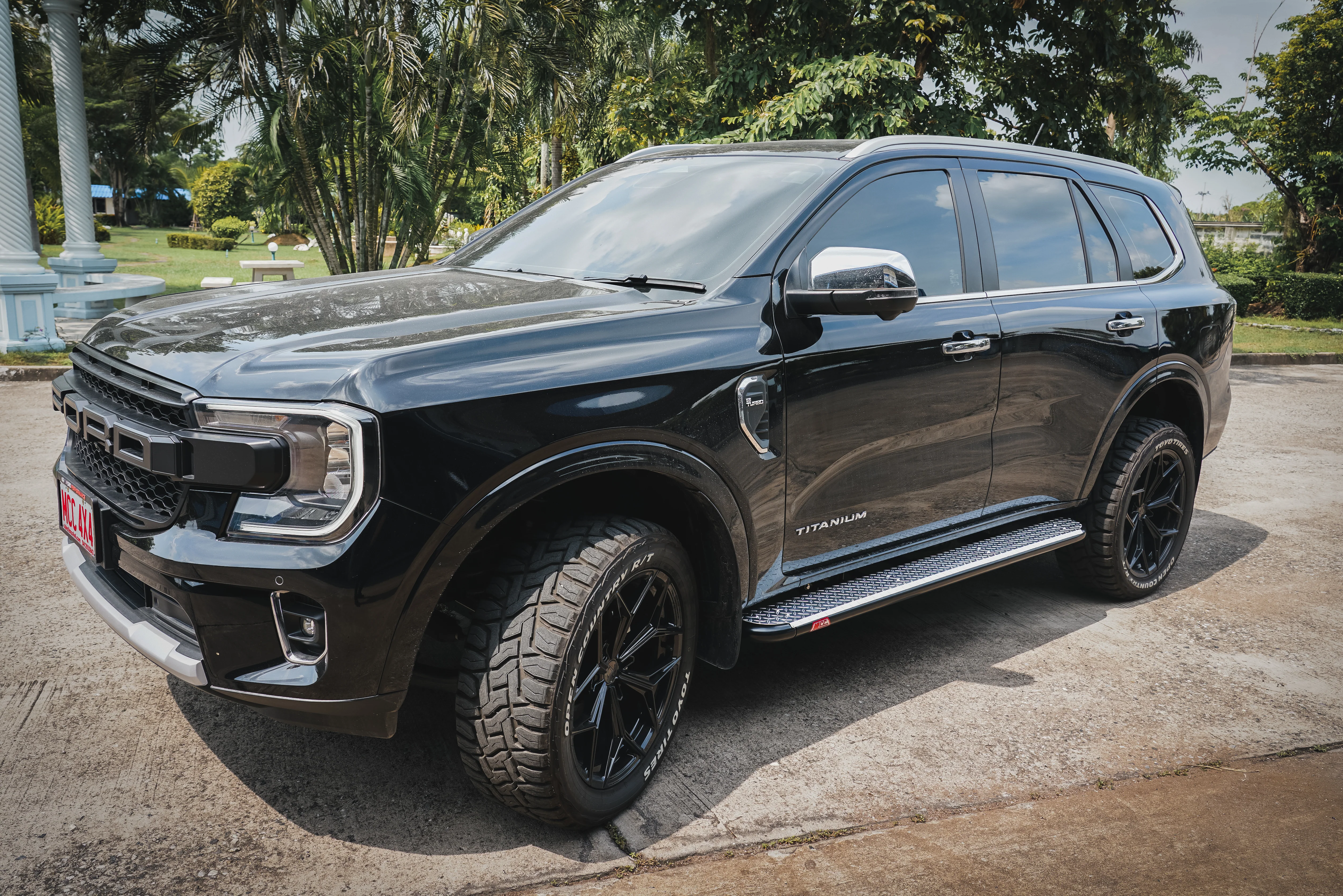 Ford Everest 2016-2021 309BS Side Step Package (Chrome Step Plate) - SKU MCC-05007-309BS - Image 3