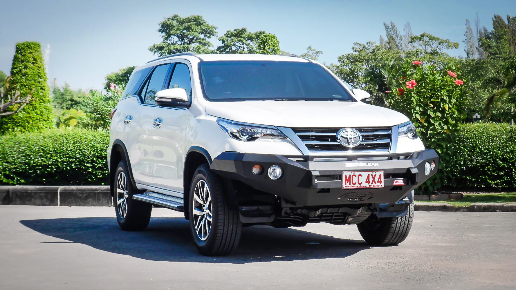 Fortuner 2015-Current 309BS Side Step Package (Chrome Step Plate) - SKU MCC-01018-309BS - Image 3