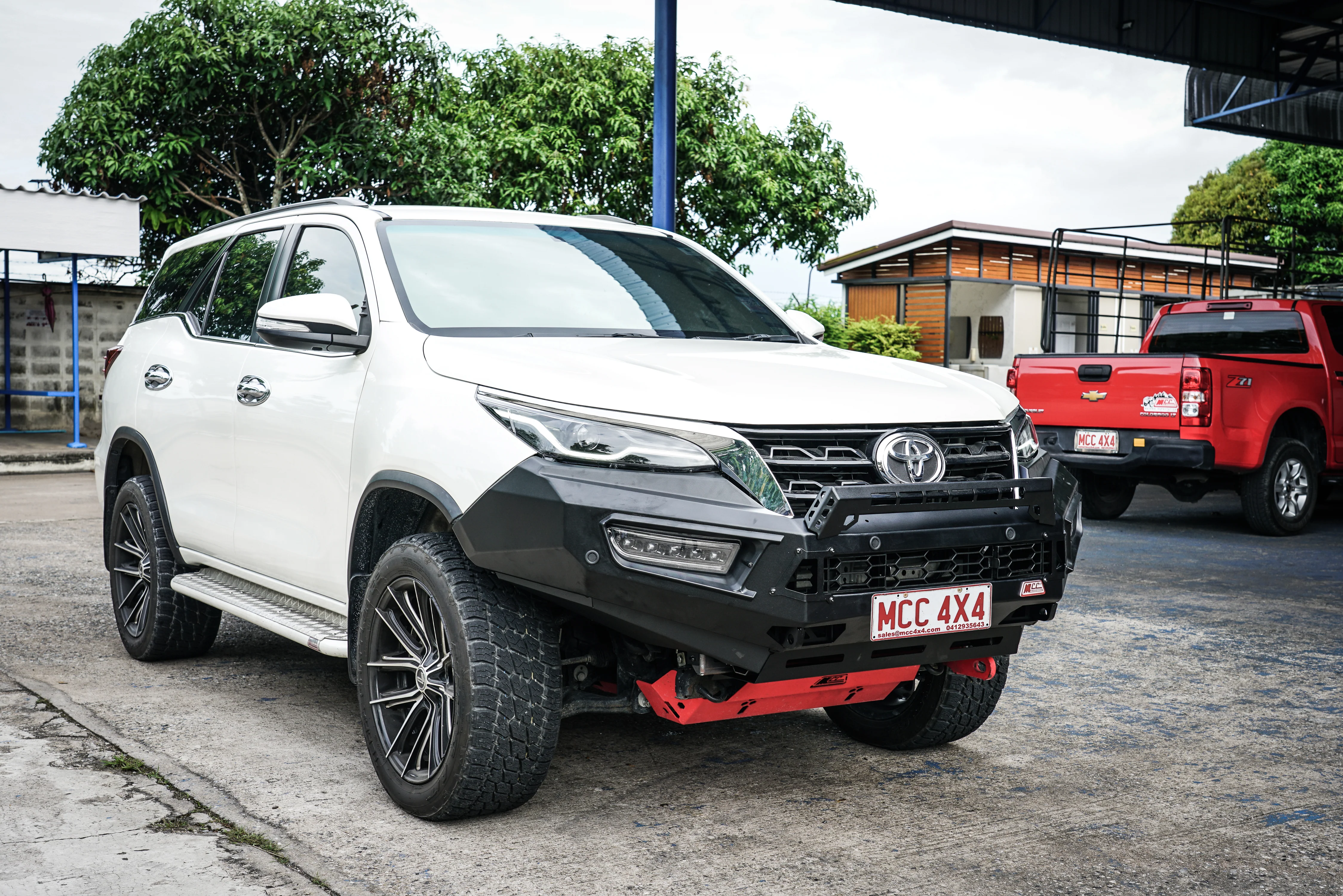 Fortuner 21-On (6/20) 909-01 Alloy Pegasus Bull Bar Bumper Replacement Package - SKU MCC-01022-901 - Image 4