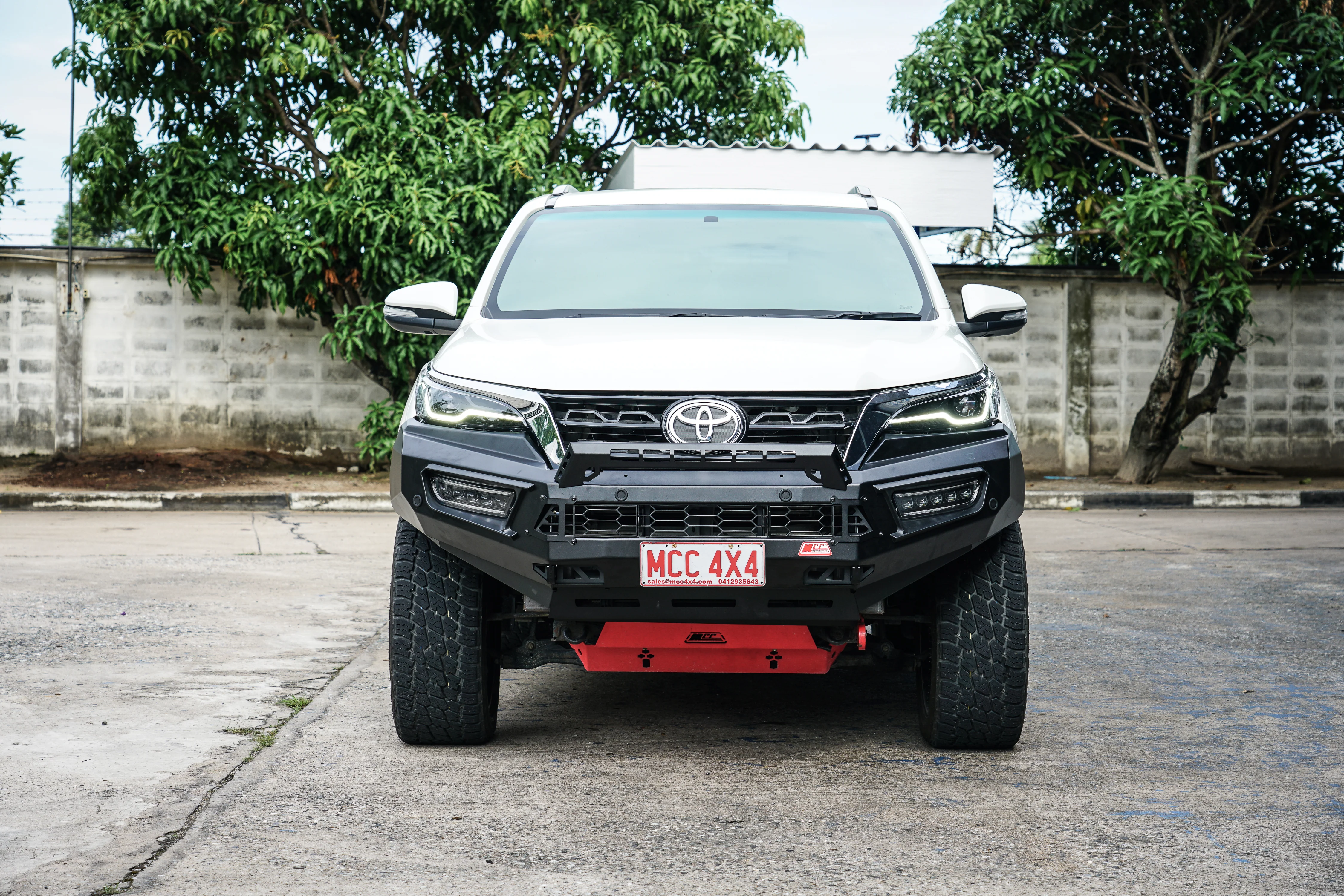 Fortuner 21-On (6/20) 909-01 Alloy Pegasus Bull Bar Bumper Replacement Package - SKU MCC-01022-901 - Image 5