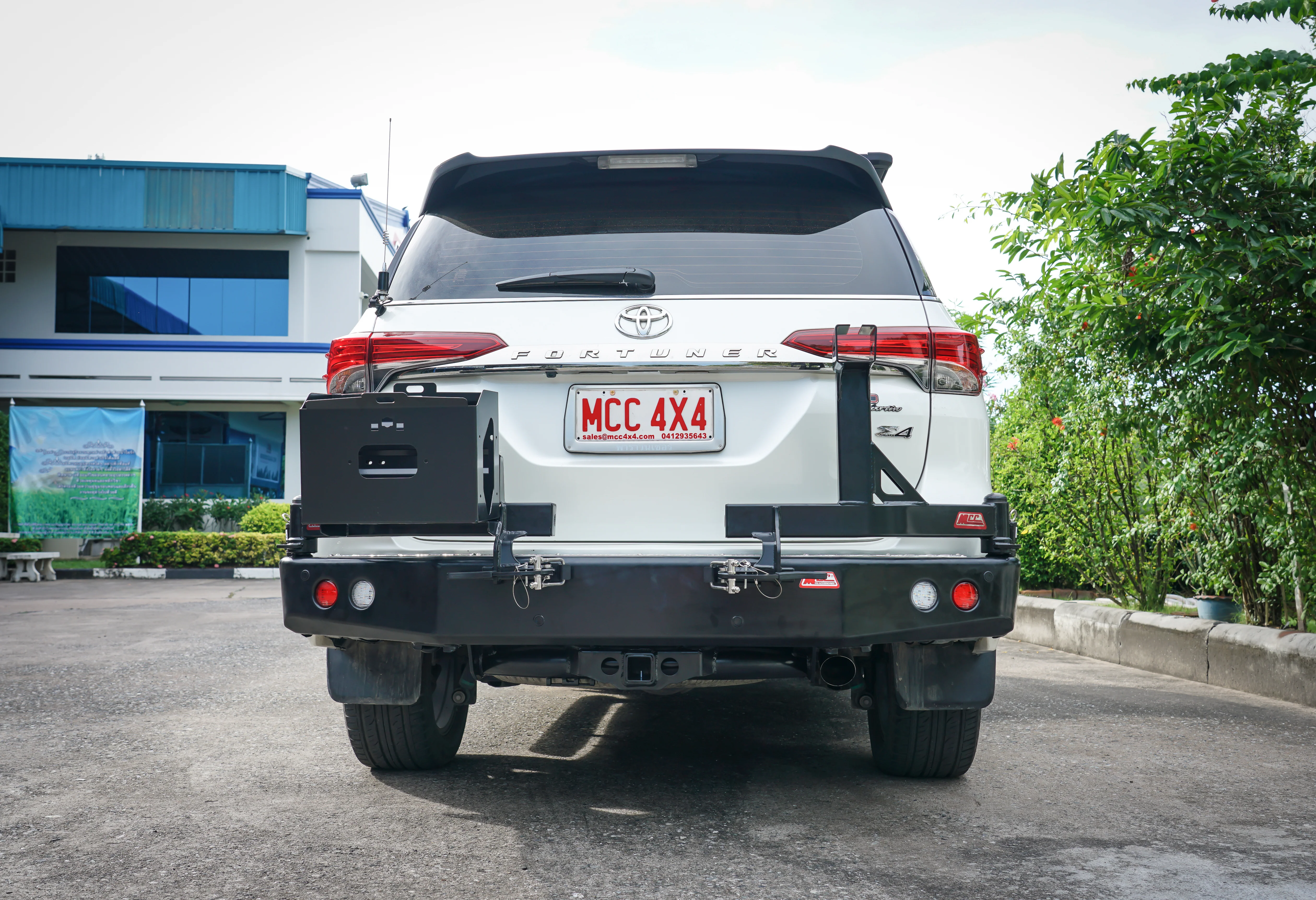 Fortuner Facelift 2015-Current 022-02 Rear Wheel Carrier Single Jerry Can Holder Package (Bumper Cut) - SKU MCC-01022-202PK2 - Image 2
