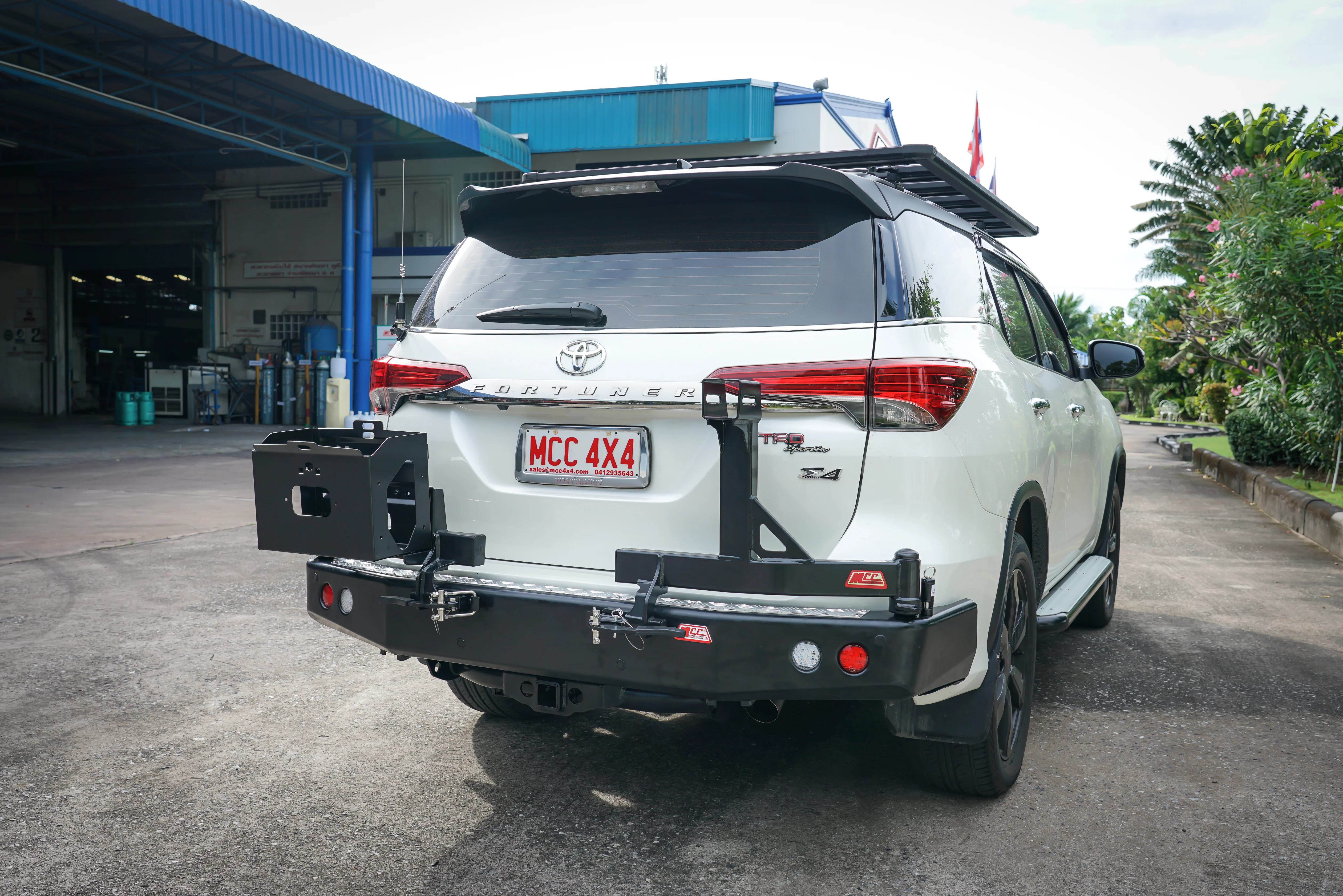Fortuner Facelift 2015-Current 022-02 Rear Wheel Carrier Single Jerry Can Holder Package (Bumper Cut) - SKU MCC-01022-202PK2 - Image 3