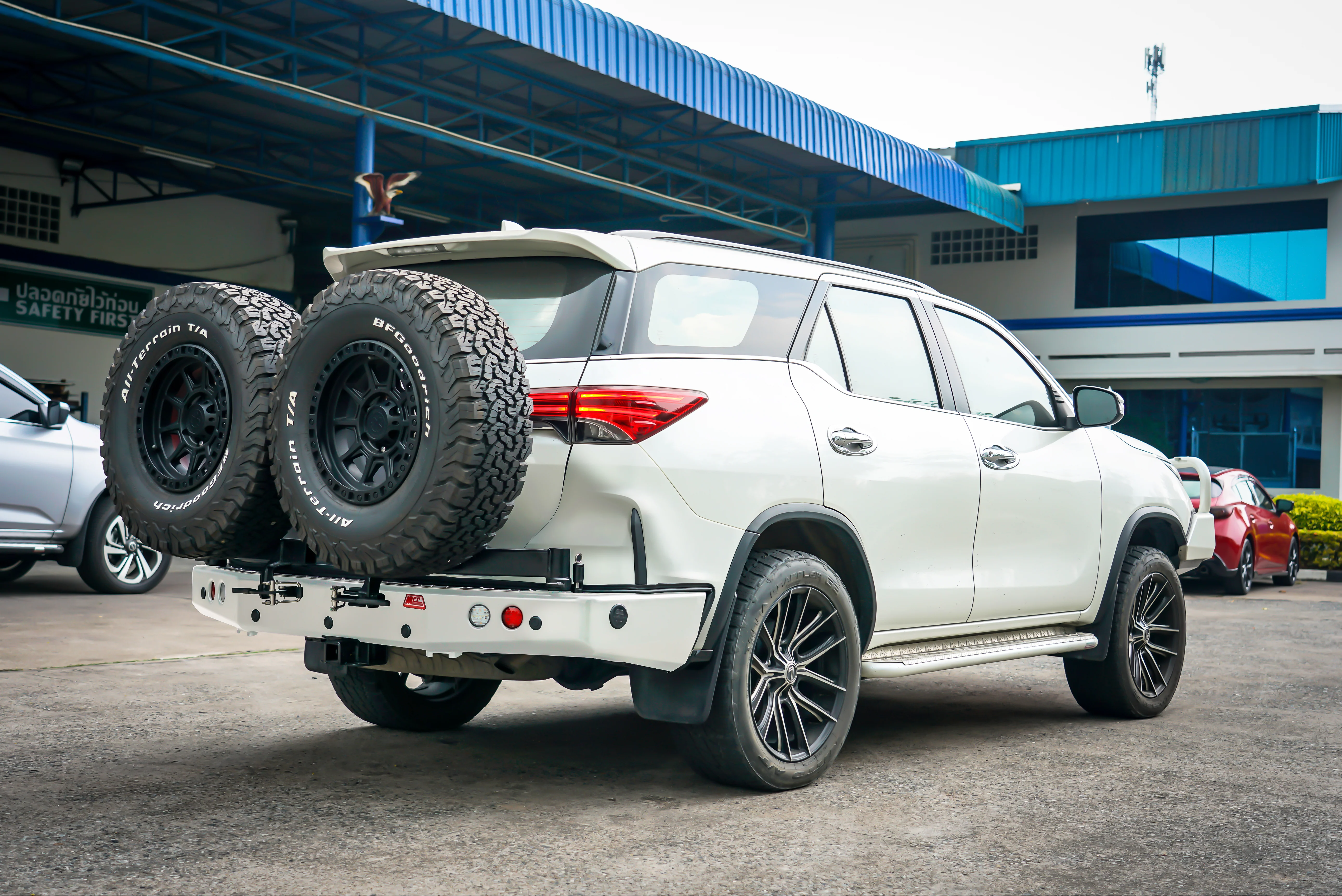 Fortuner Facelift 2015-Current 022-02 Rear Wheel Carrier Dual Wheels Carrier Package (Bumper Cut) - SKU MCC-01022-202PK1 - Image 6