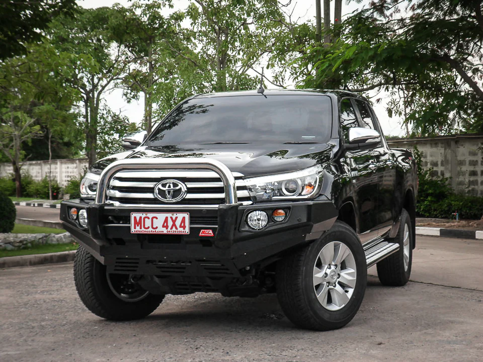 Hilux N80 2016-2020 707-01 Falcon Bull Bar Single Stainless Loop Package (No Foglight) - SKU MCC-01017-701SSL - Image 3
