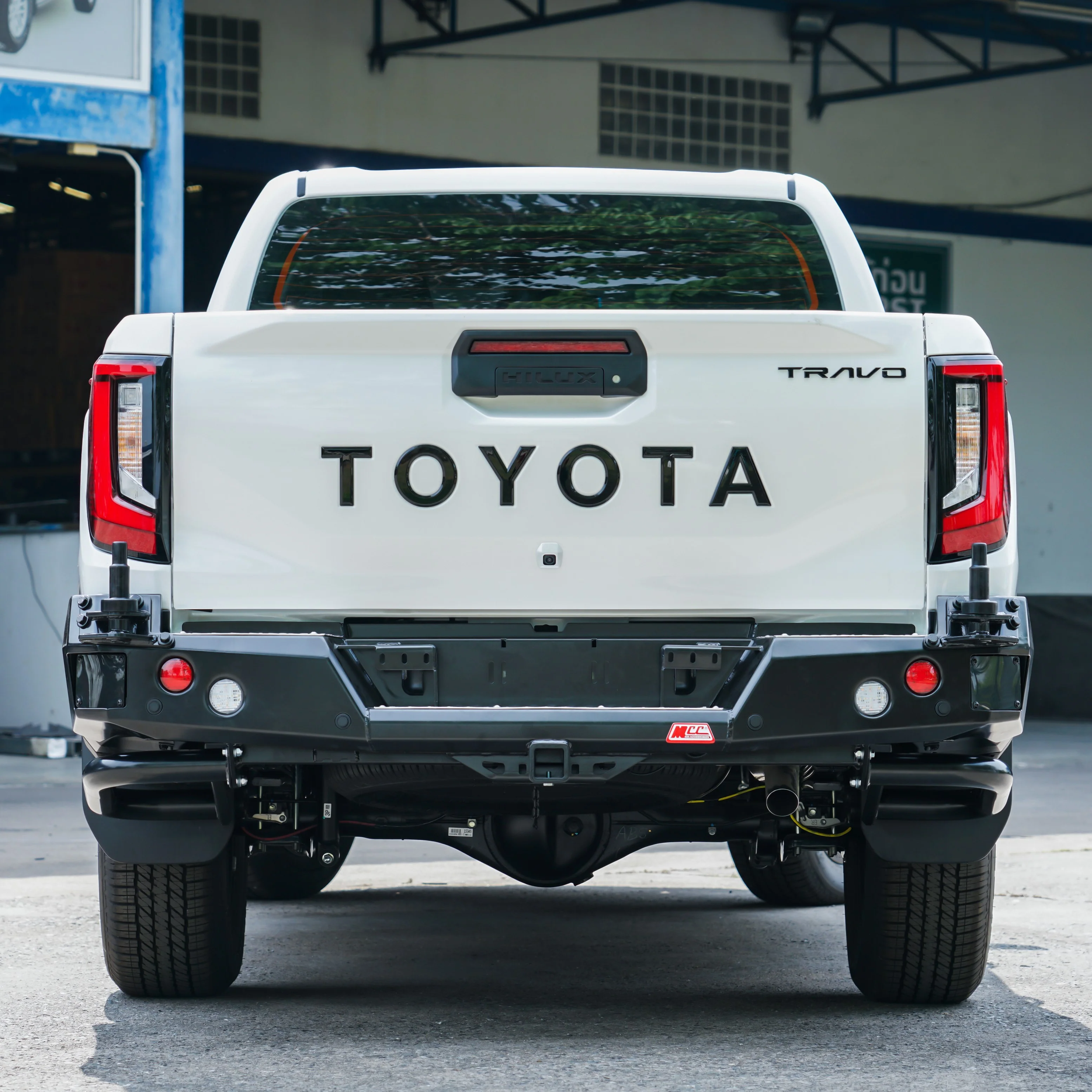 Hilux 2026-On (9th Gen) 022-02 Rear Wheel Carrier Bar With Side Tube Protection Package - Image 2