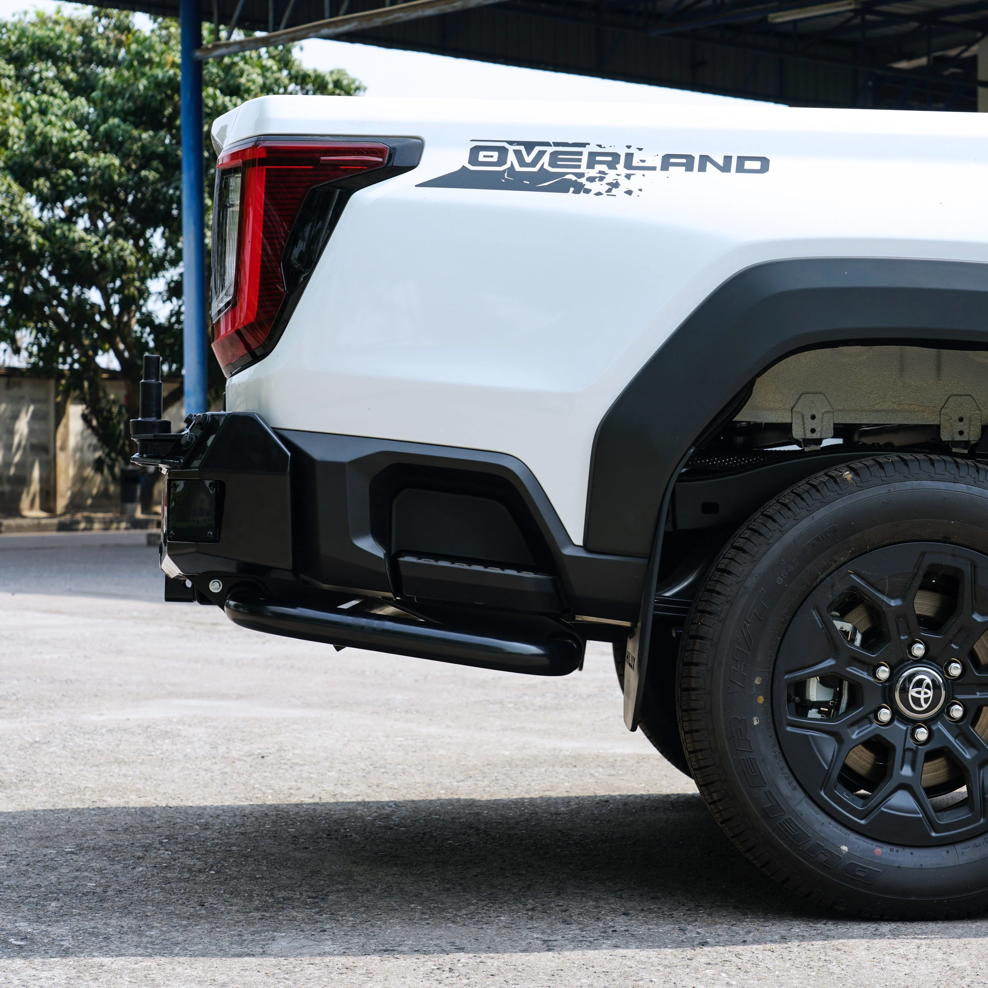 Hilux 2026-On (9th Gen) 022-02 Rear Wheel Carrier Bar With Side Tube Protection Package - Image 5