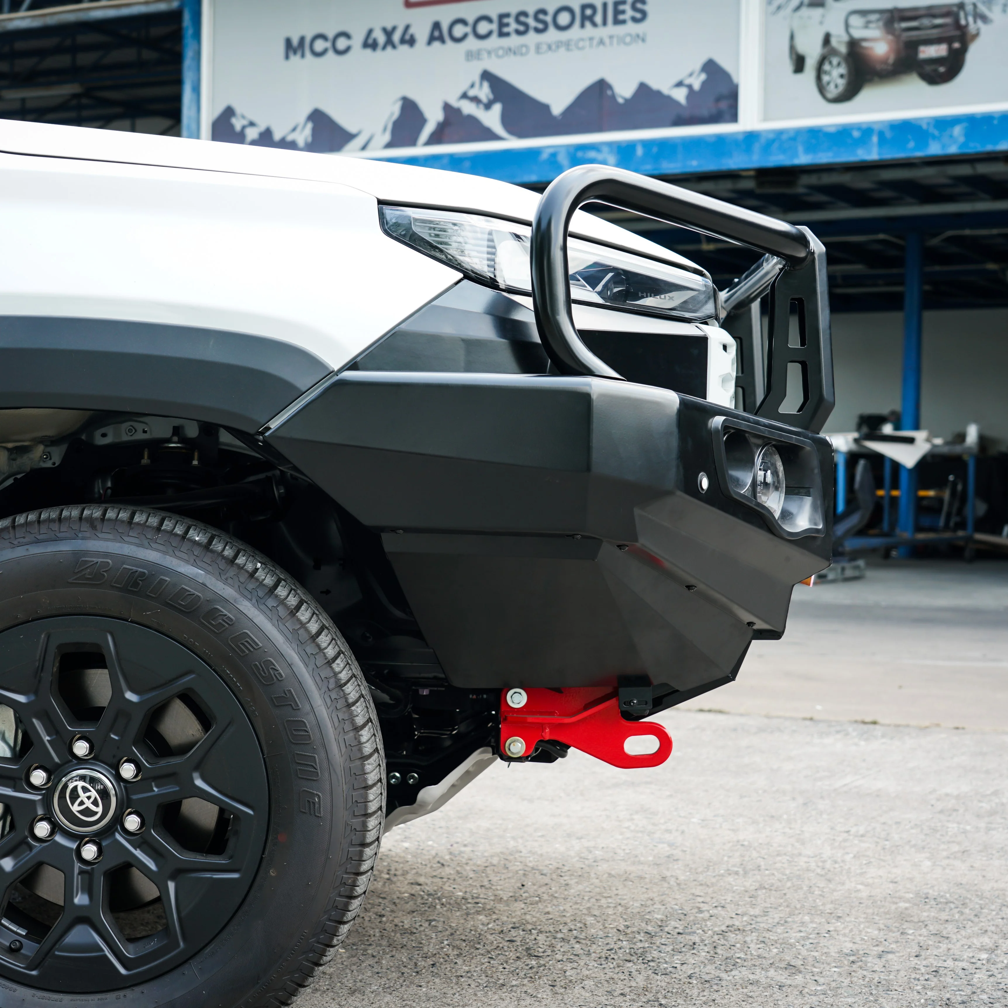 Hilux 2026-On (9th Gen) 707-02 Falcon Bull Bar Black A-Frame Package (LED Foglight) - Image 4