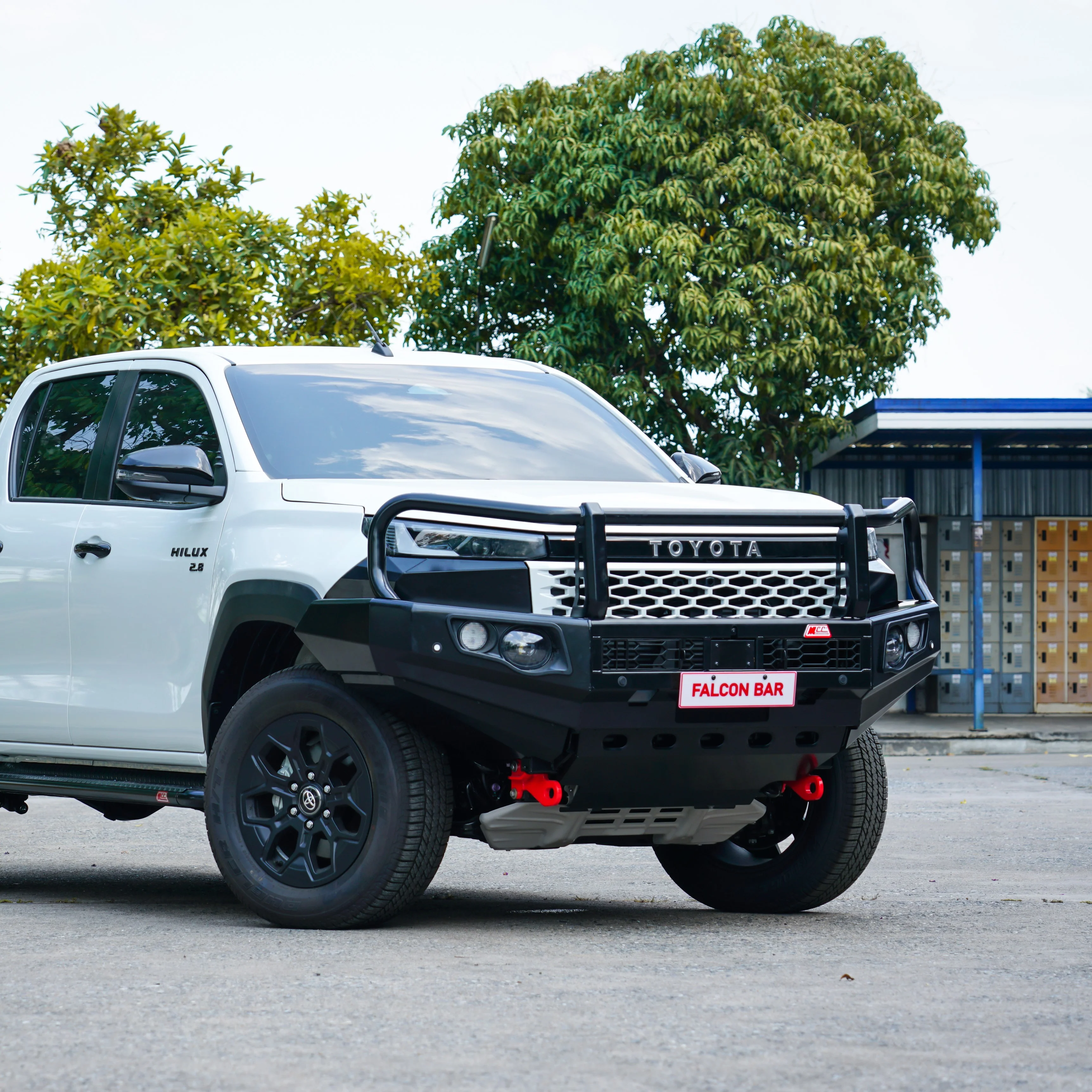 Hilux 2026-On (9th Gen) 707-02 Falcon Bull Bar Black A-Frame Package (LED Foglight) - Image 6