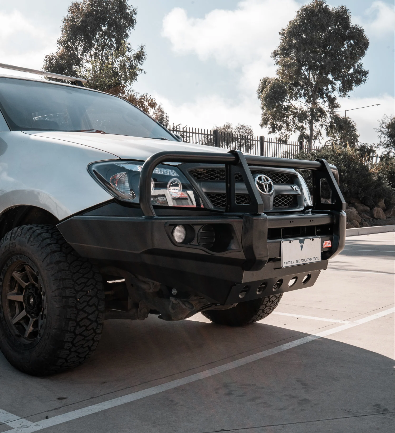 Hilux GGN25R 2005-2011 707-02 Falcon Bull Bar Black A-Frame Package (No Foglight) - SKU MCC-01002-702UP - Image 10
