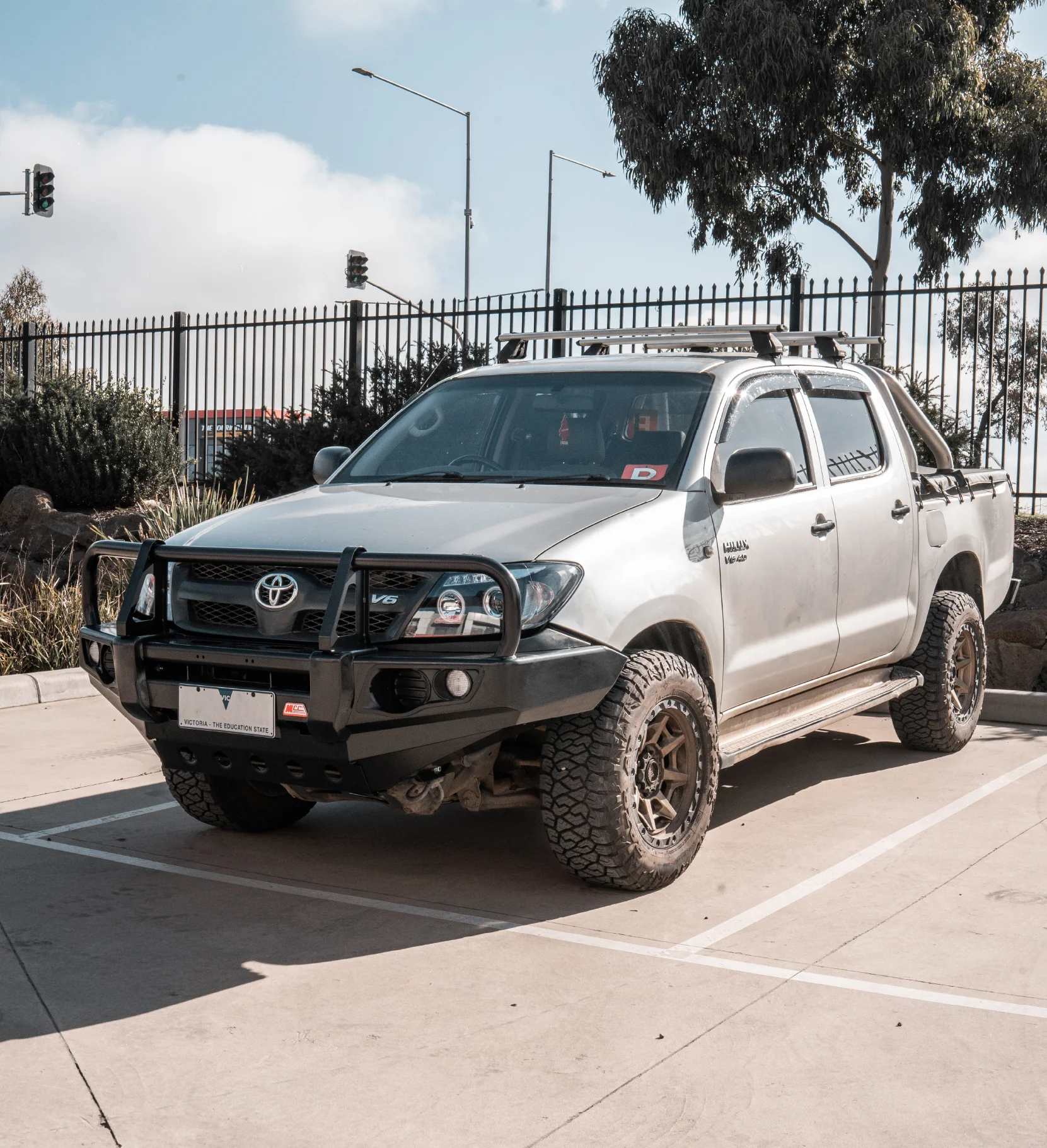 Hilux GGN25R 2005-2011 707-02 Falcon Bull Bar Black A-Frame Package (No Foglight) - SKU MCC-01002-702UP - Image 8