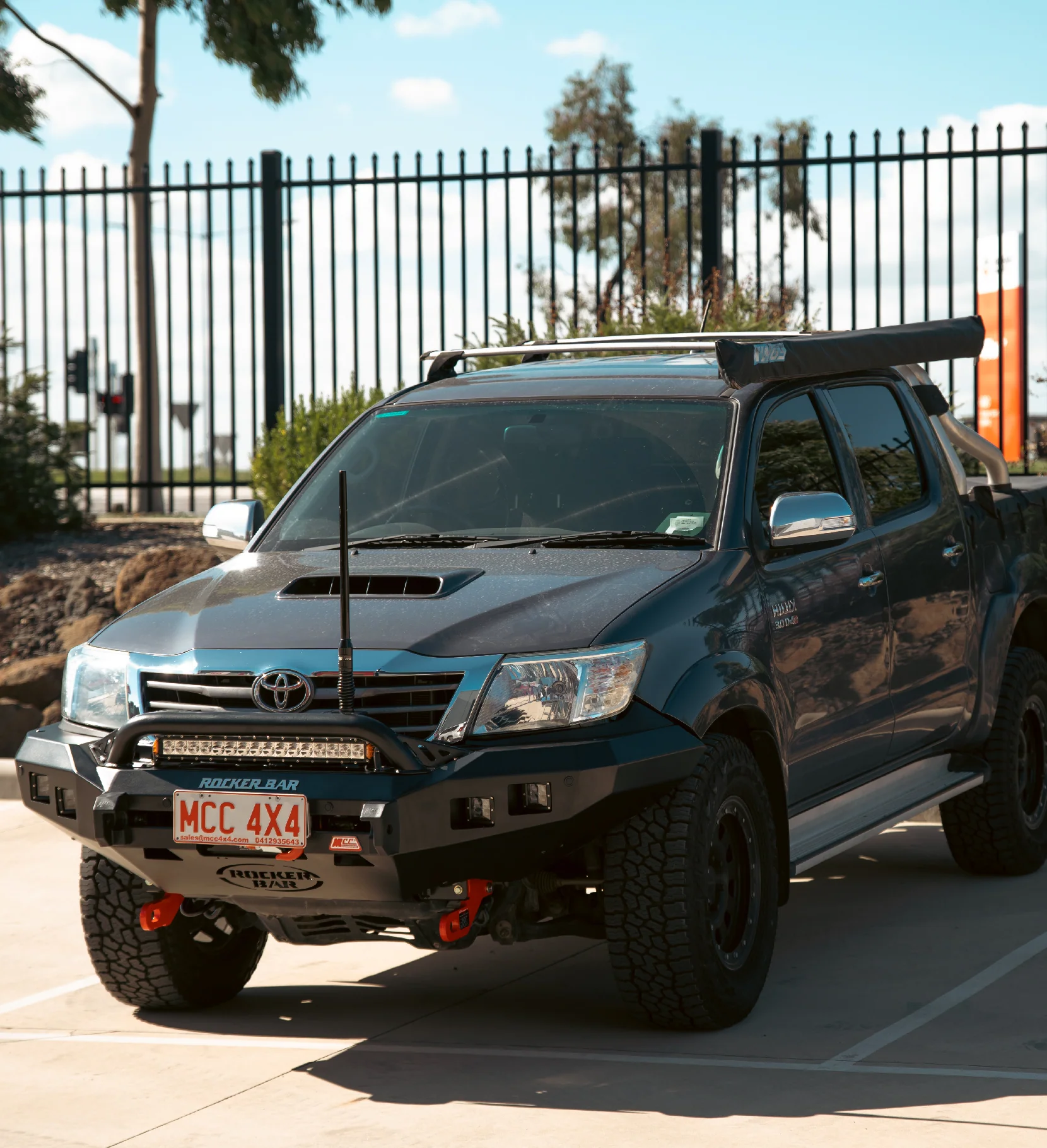 Hilux GGN25R 2005-2011 078-01SQL Rocker Bull Bar Single Low Loop Package - SKU MCC-01002-7801SQL - Image 4