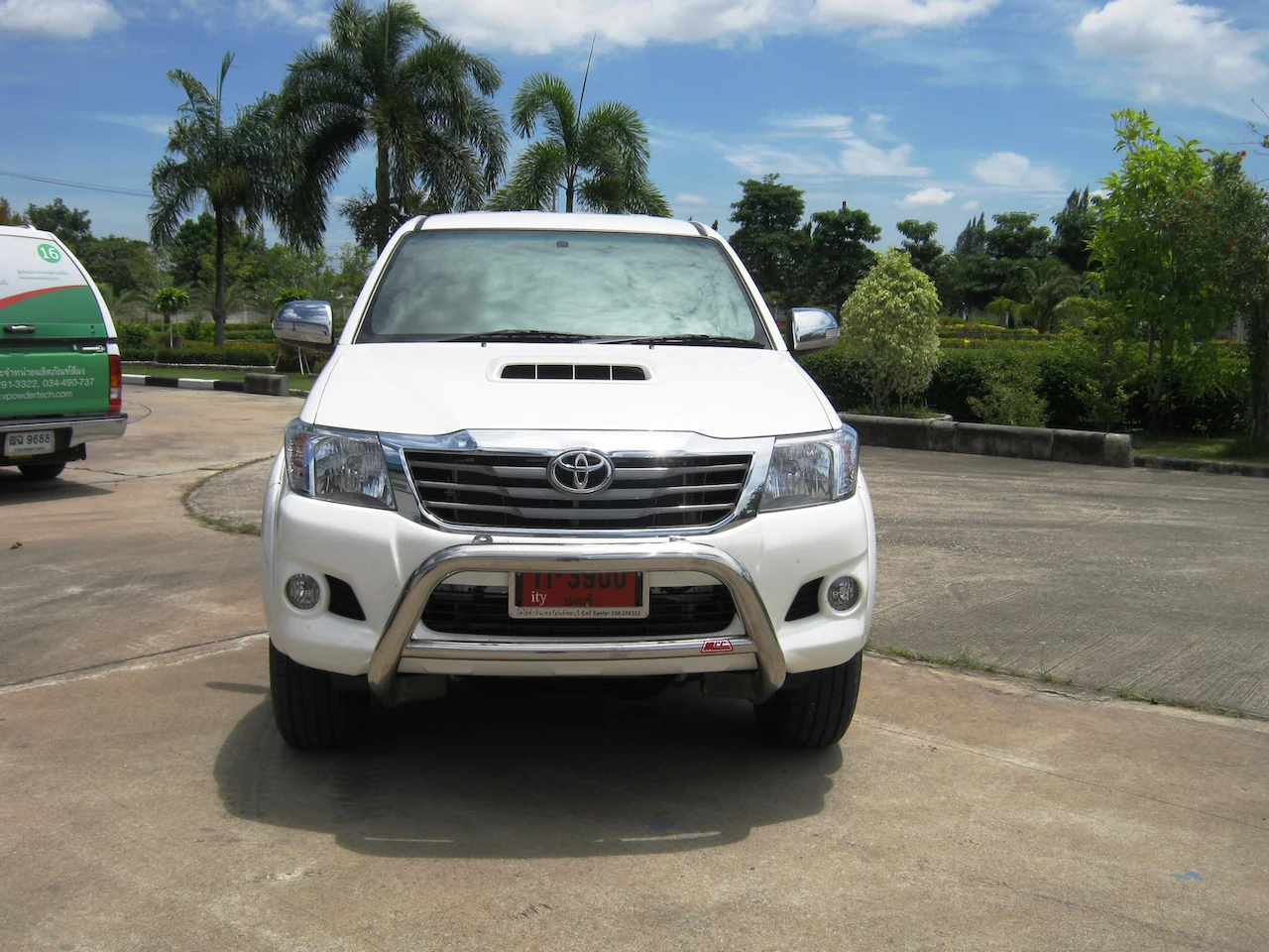 Hilux KUN26R 2012-2015 009 Low Nudge Bar Package (non sensors compatible) - SKU MCC-01015-009L - Image 3