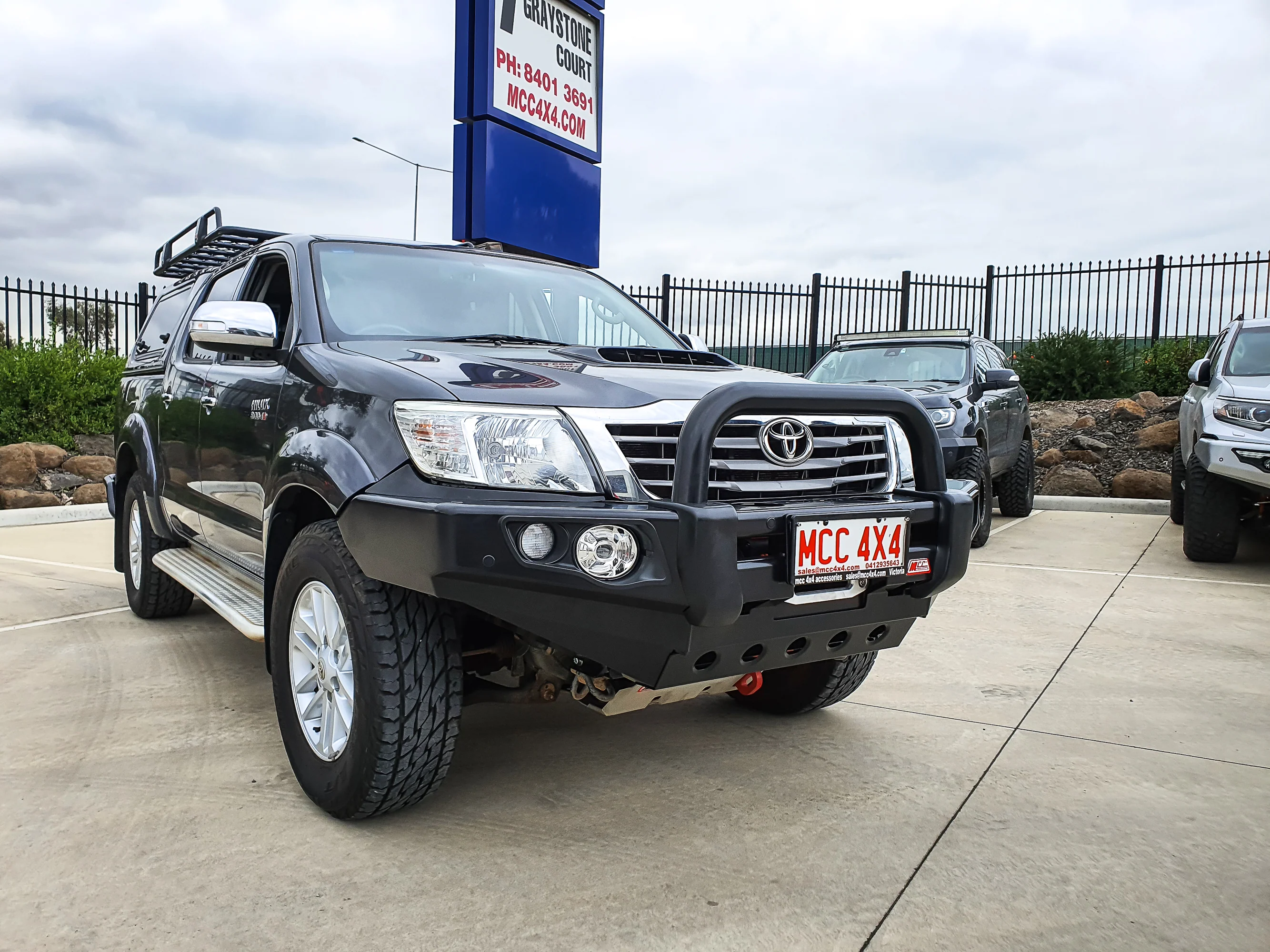 Hilux KUN26R 2012-2015 707-01 Falcon Bull Bar Single Black Loop Package (No Foglight) - SKU MCC-01015-701SBL - Image 2