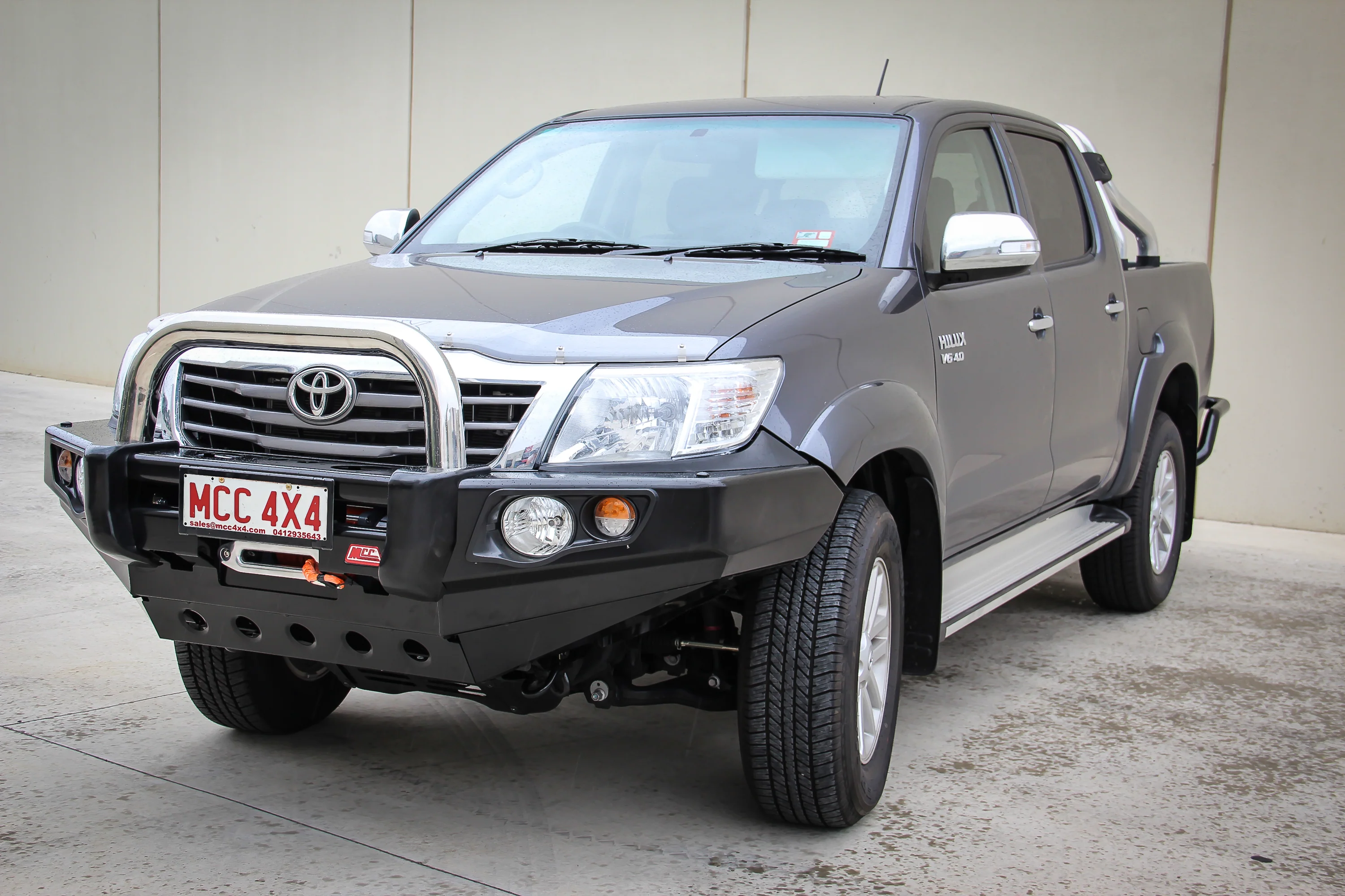 Hilux KUN26R 2012-2015 707-01 Falcon Bull Bar Single Stainless Loop Package (LED Foglight) - SKU MCC-01015-701SSLFOG - Image 6