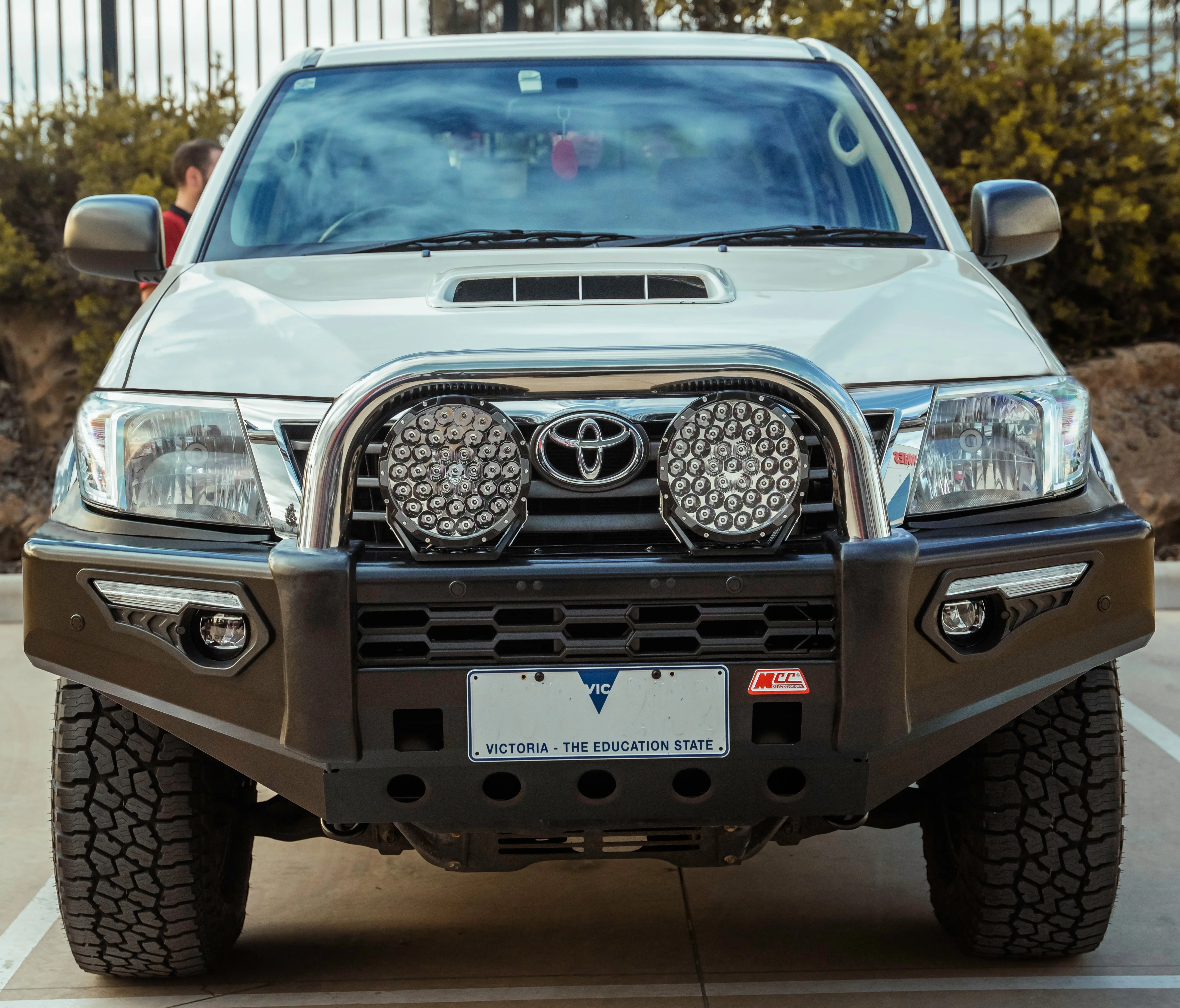 Hilux KUN26R 2012-2015 808-01 Phoenix Bull Bar Single Stainless Loop Package - SKU MCC-01015-801SSL - Image 2
