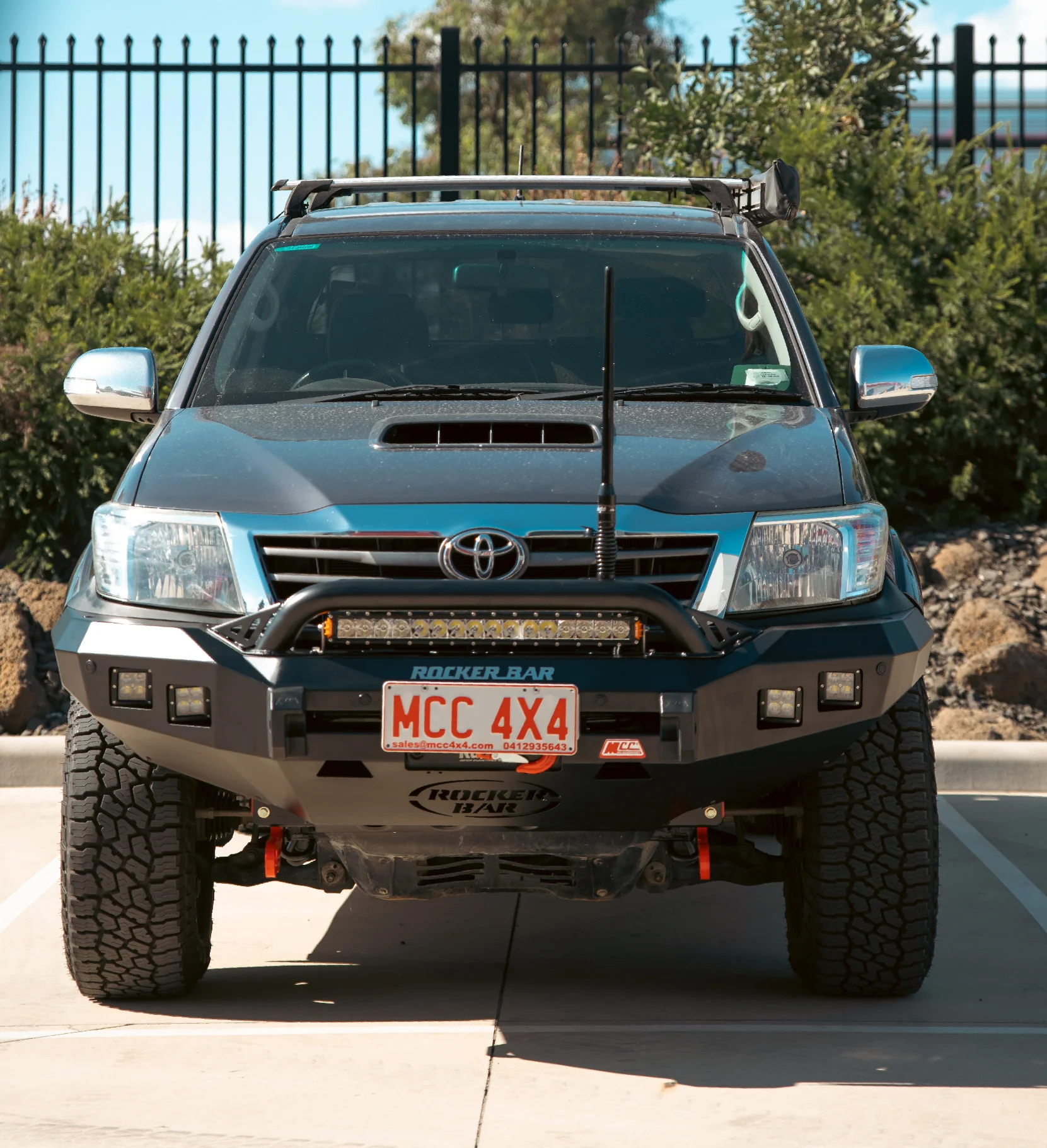 Hilux KUN26R 2012-2015 078-01SQL Rocker Bull Bar Single Low Loop Package - SKU MCC-01015-7801SQL - Image 3