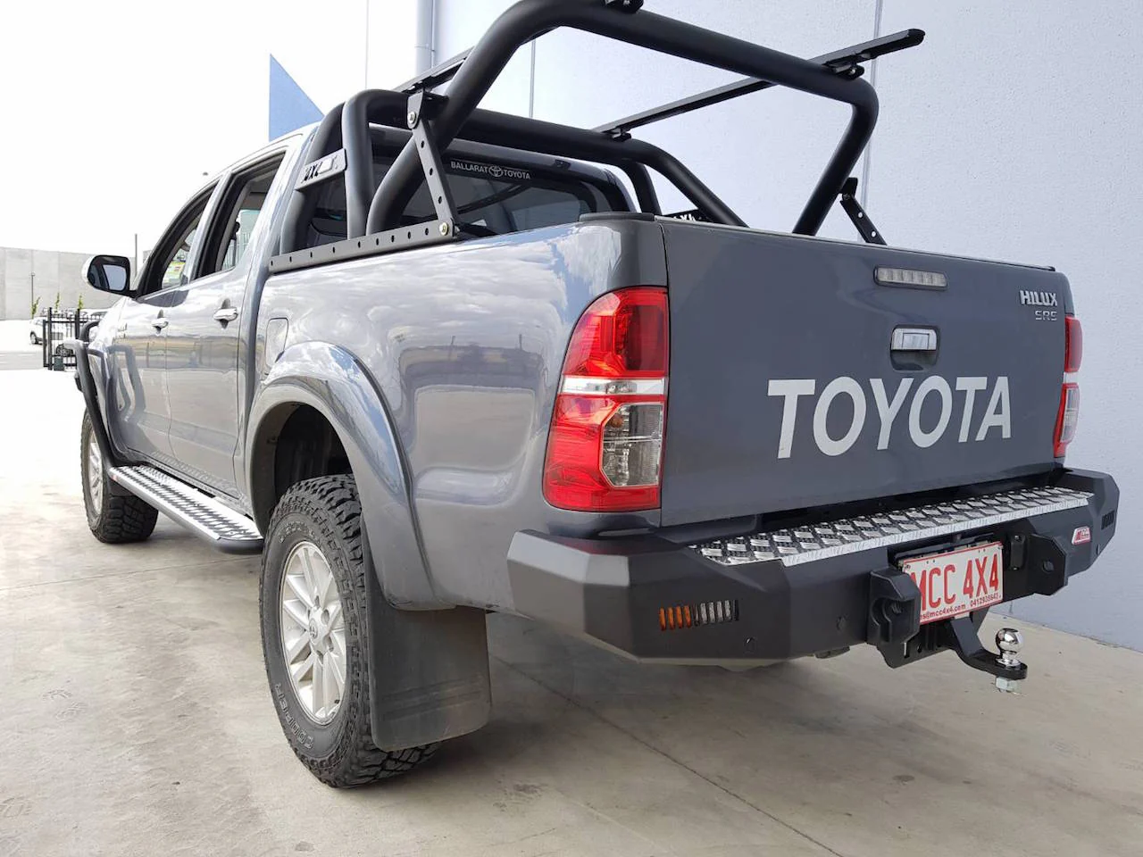 Hilux KUN26R 2012-2015 03205BTR Swing Sport Bar Black Tube with Roof Rack Package - SKU MCC-01015-05B185TR - Image 2