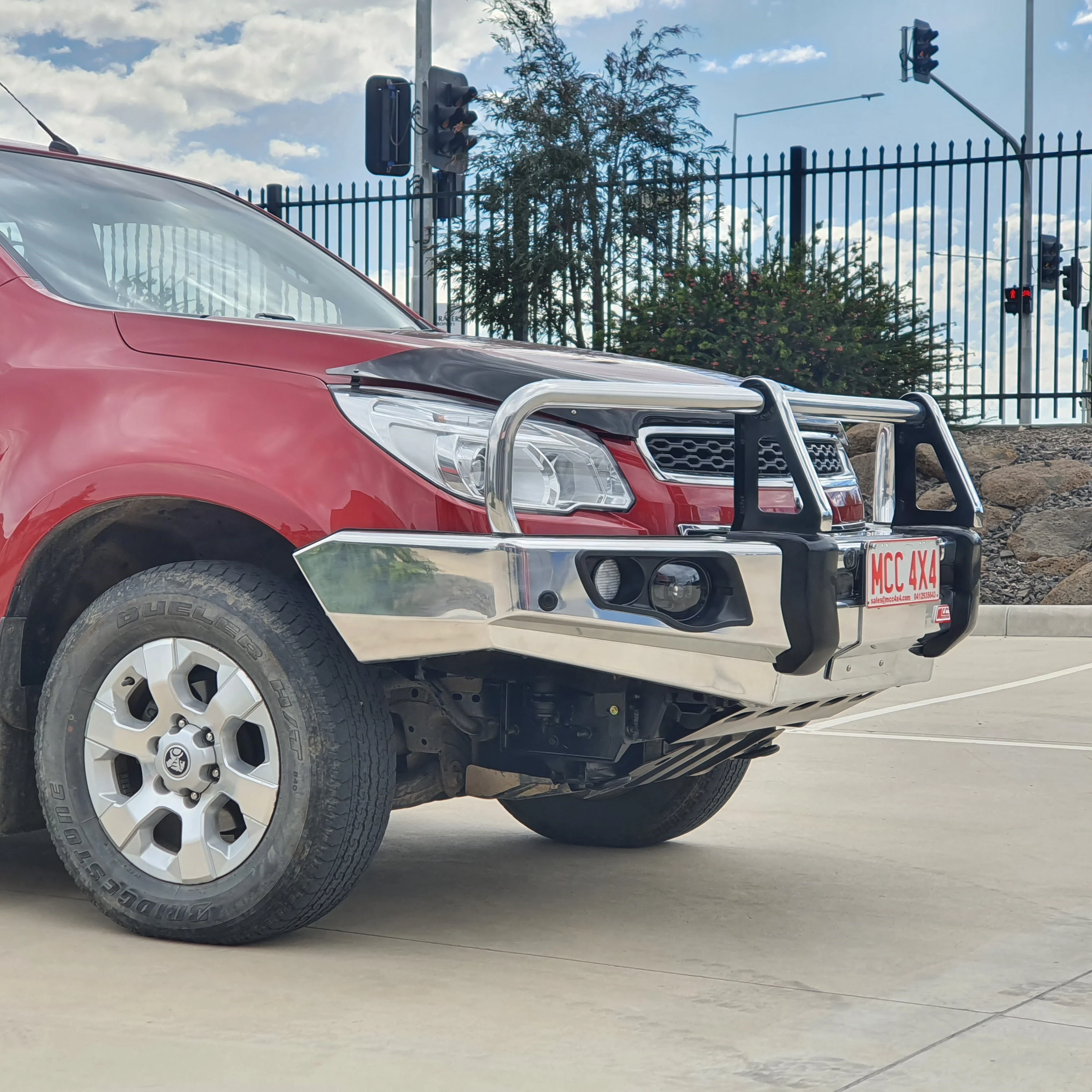 Colorado RG Colorado 7 2012-2016 707-02A Alloy Falcon Bull Bar Black A-Frame Package (LED Foglight) - SKU MCC-07004-702AW - Image 5