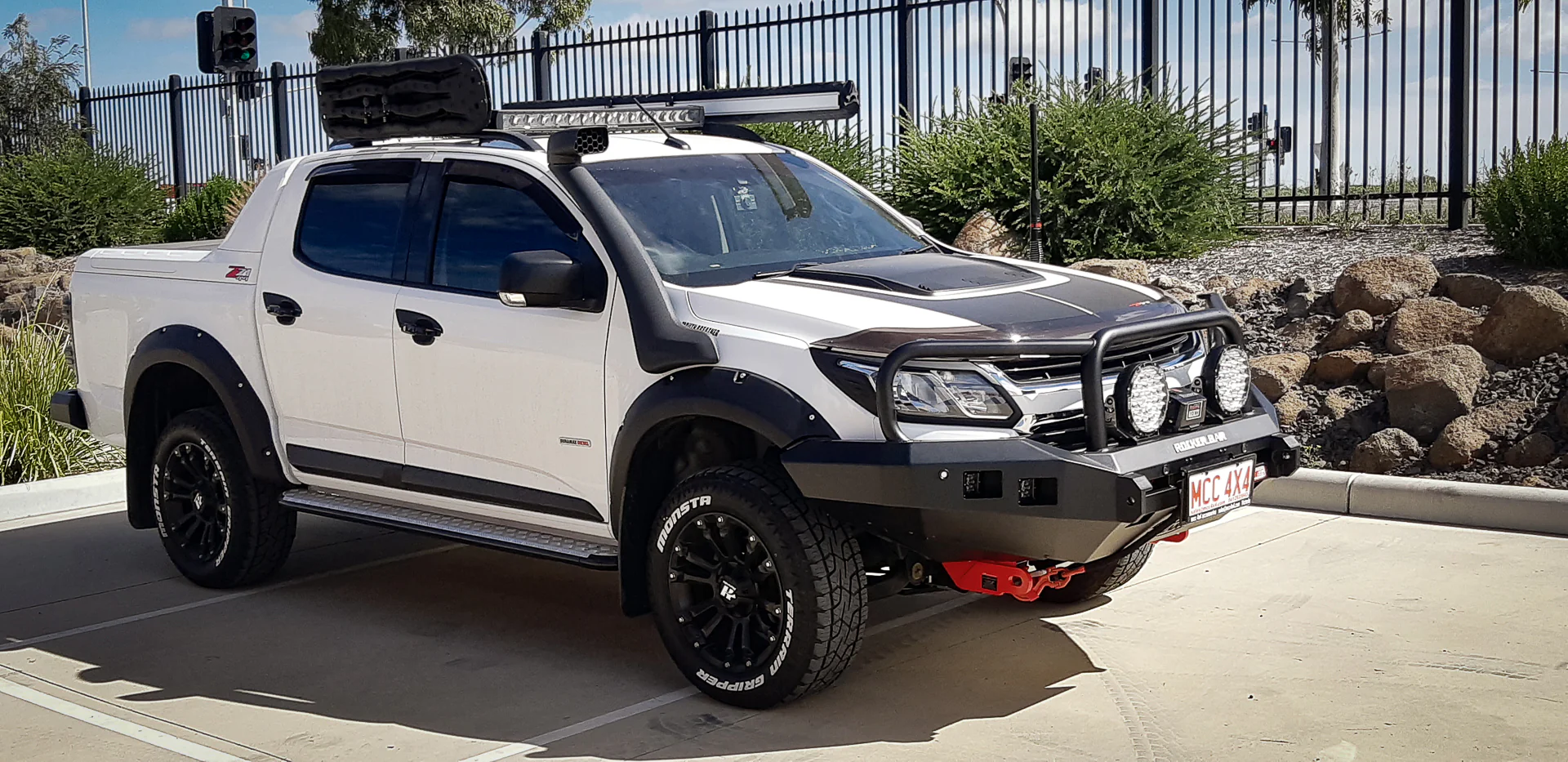 Colorado RG Colorado 7 2012-2016 078-02SQ Rocker Bull Bar Triple Loops Package - SKU MCC-07004-7802SQ - Image 5
