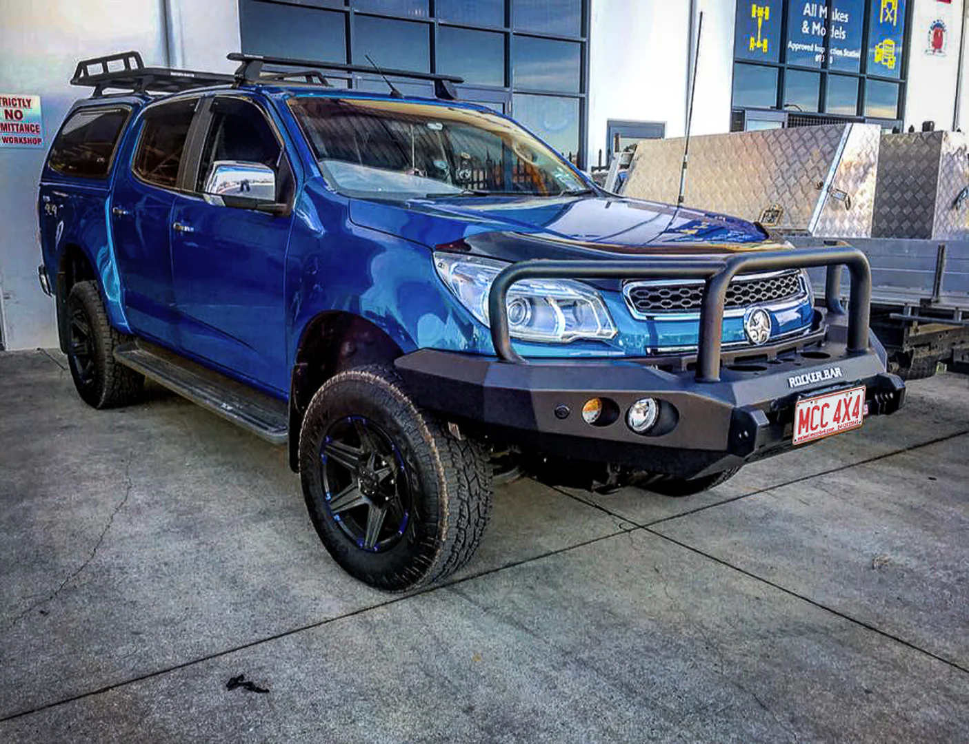 Colorado RG Colorado 7 2012-2016 078-02SQ Rocker Bull Bar Triple Loops Package - SKU MCC-07004-7802SQ - Image 9