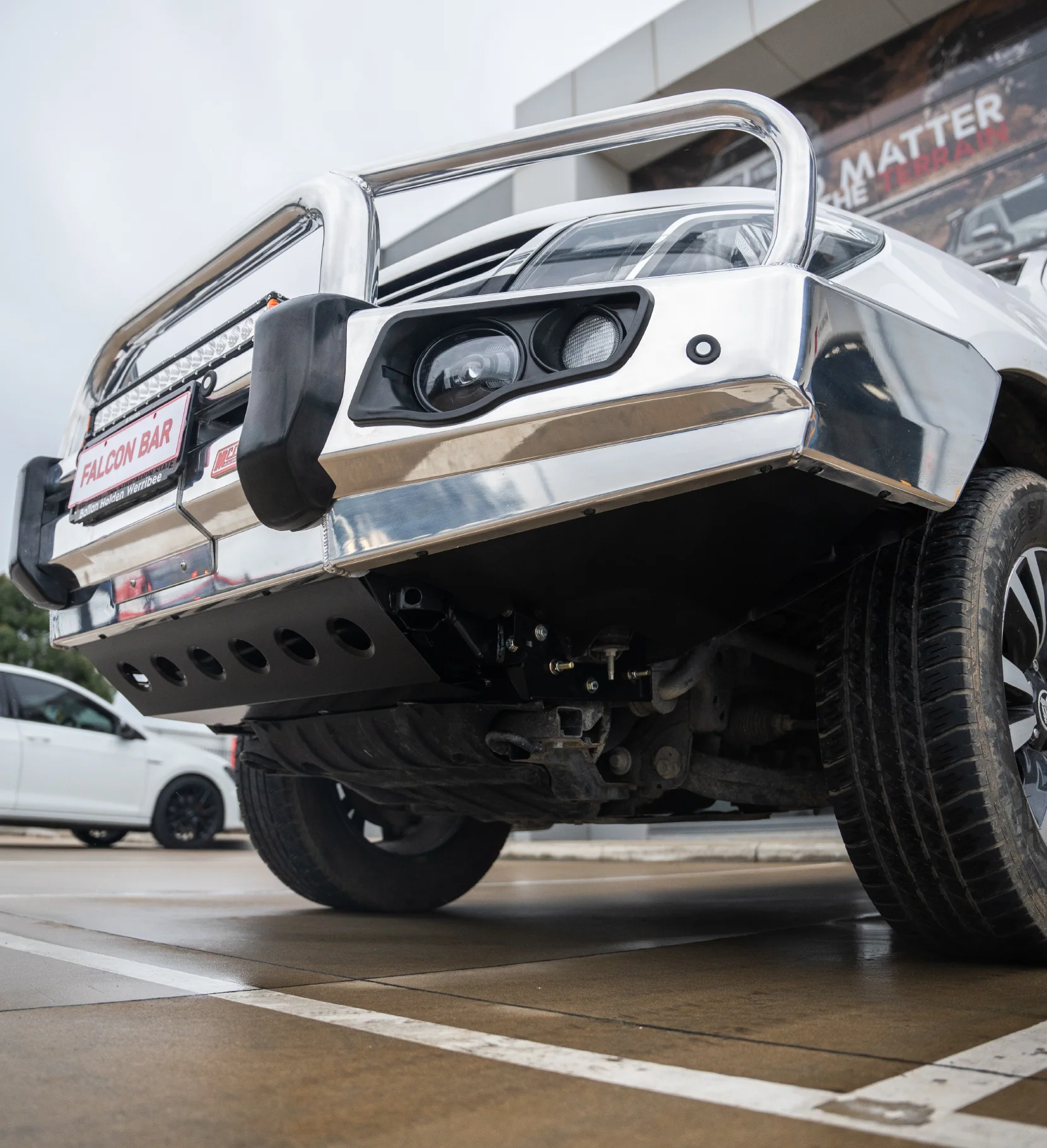 Colorado RG Trail Blazer 2017-2020 707-01A Alloy Falcon Bull Bar Triple Loops Package (LED Foglight) - SKU MCC-07005-701A - Image 6
