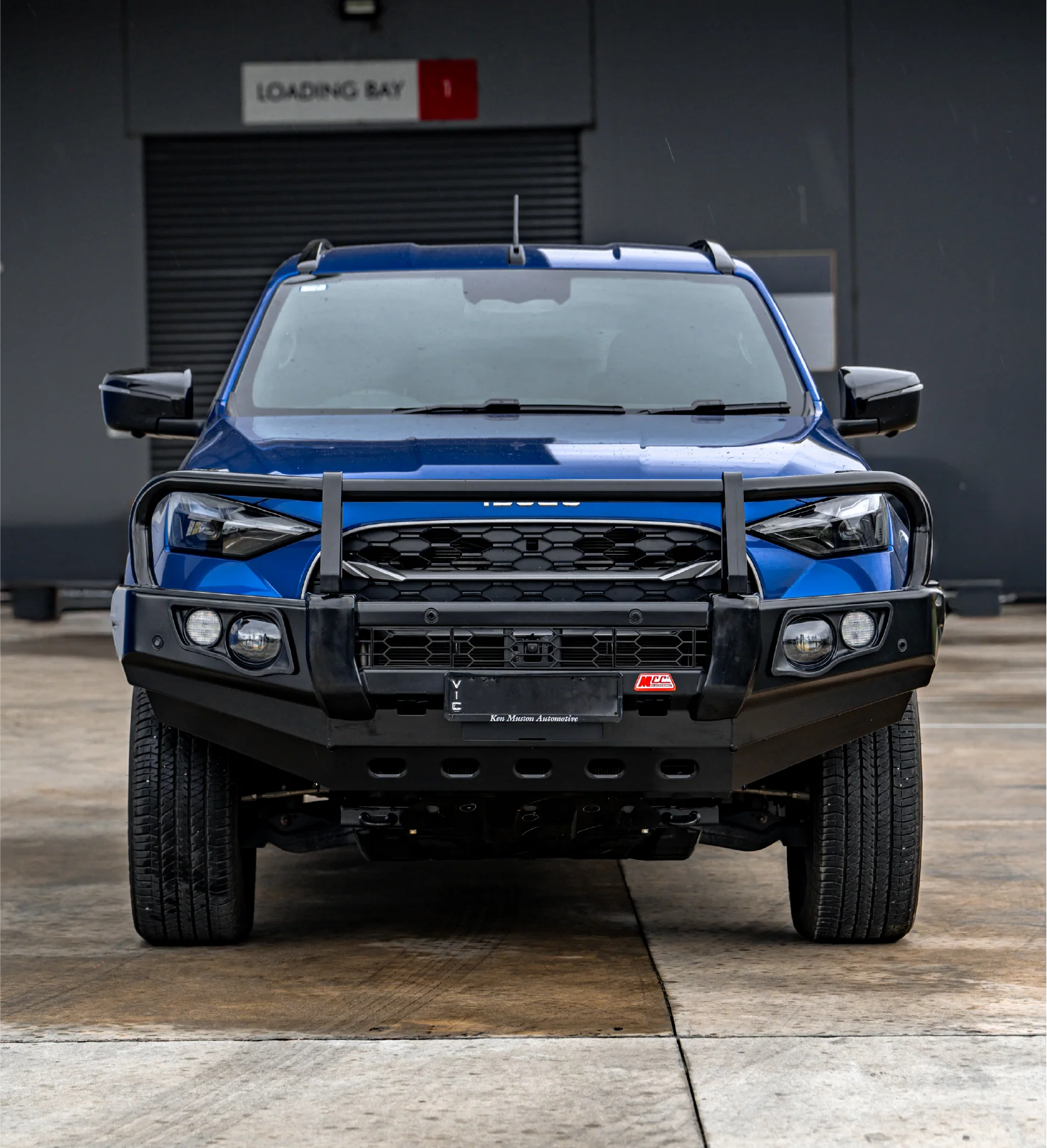 Isuzu MUX 2025-On Facelift Falcon Bull Bar Black A-Frame Package (LED Foglight) - Image 3