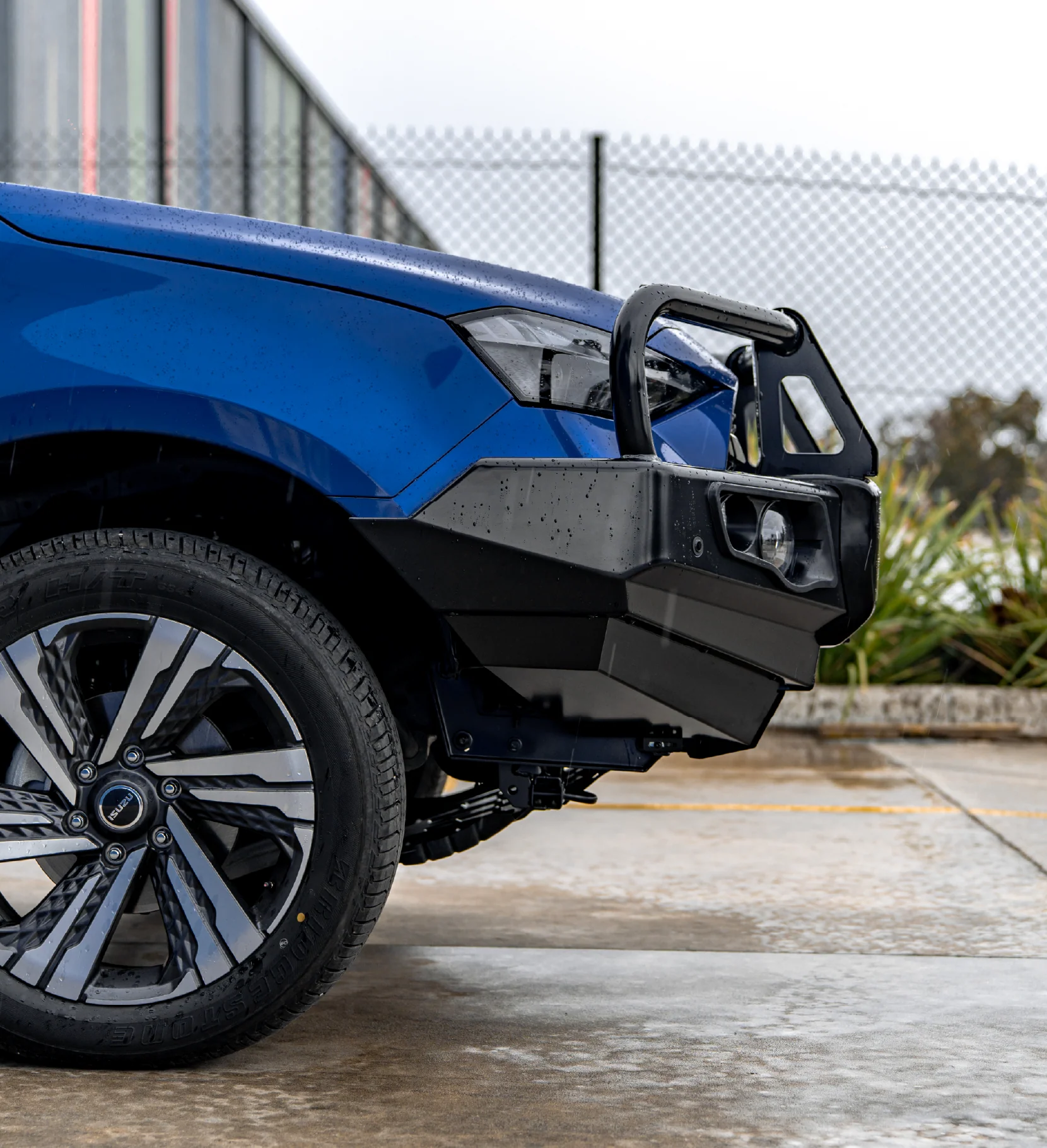 Isuzu MUX 2025-On Facelift Falcon Bull Bar Black A-Frame Package (LED Foglight) - Image 5