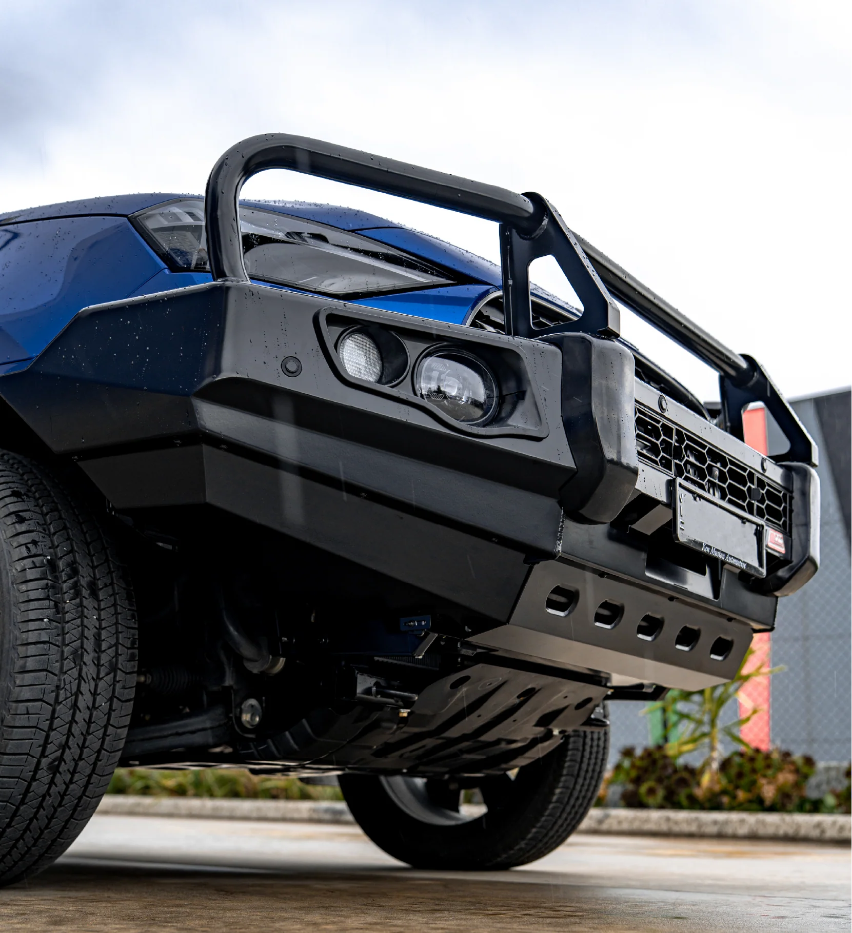 Isuzu MUX 2025-On Facelift Falcon Bull Bar Black A-Frame Package (LED Foglight) - Image 6